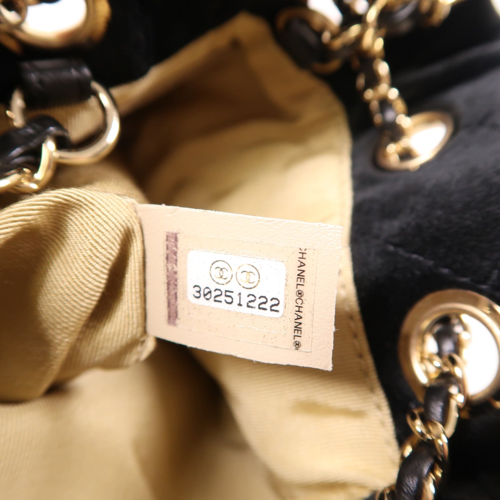CHANEL 【激減優惠】天鵝絨Chain Shoulder金扣鏈帶肩背袋