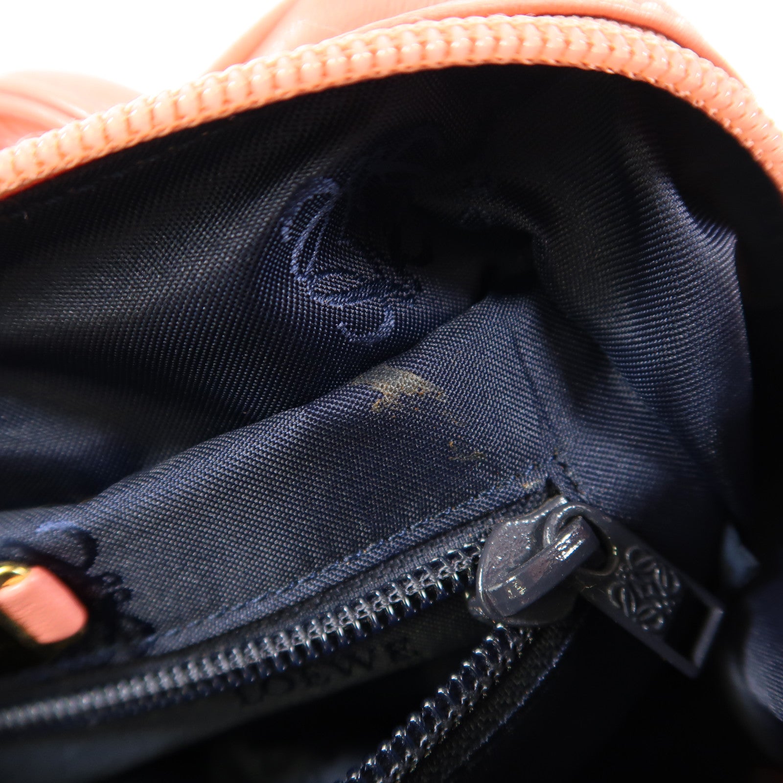 LOEWE 羊皮皮革Hand Bag金扣手挽袋