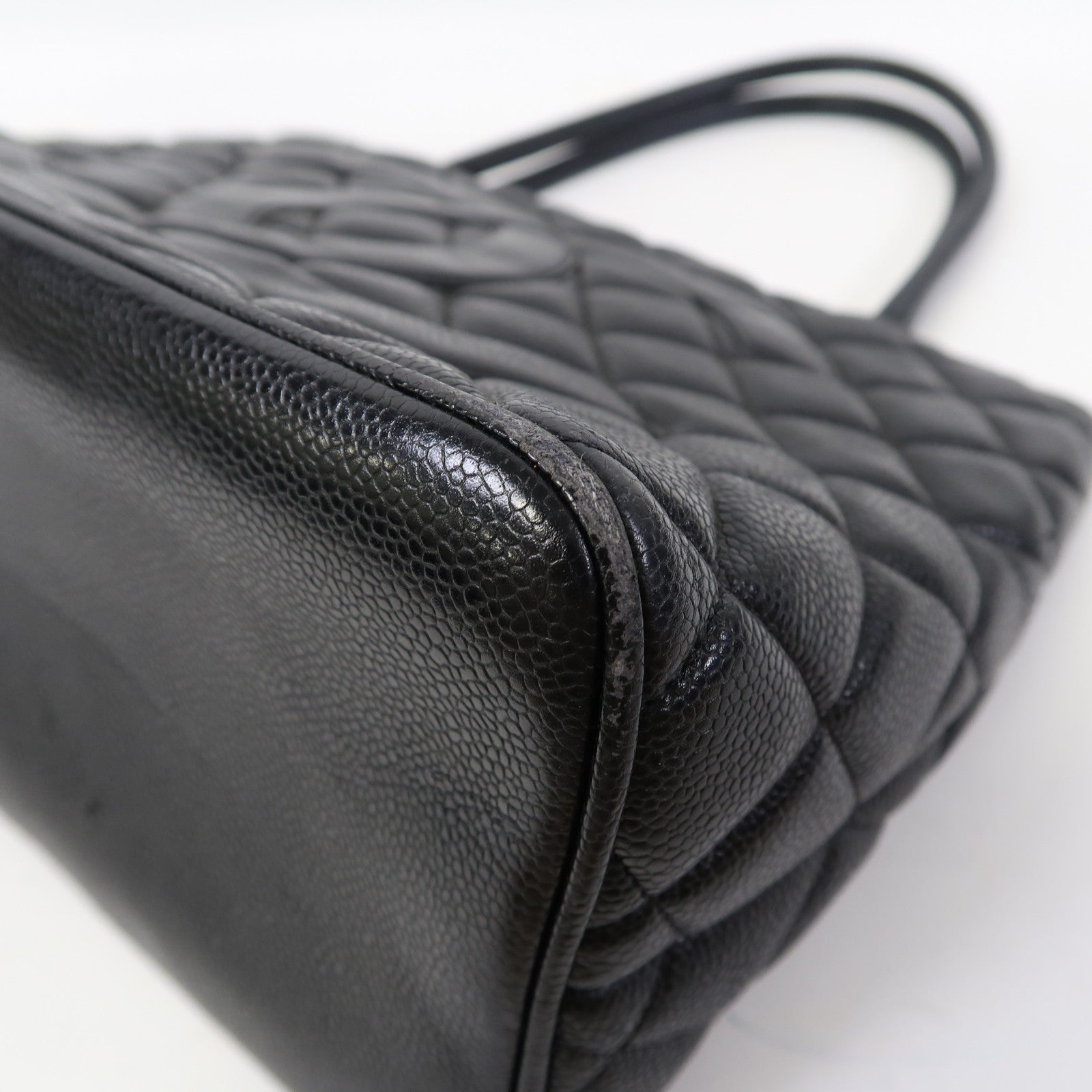 CHANEL 菱格Caviar皮革Vintage Medallion Tote銀扣肩背袋黑色