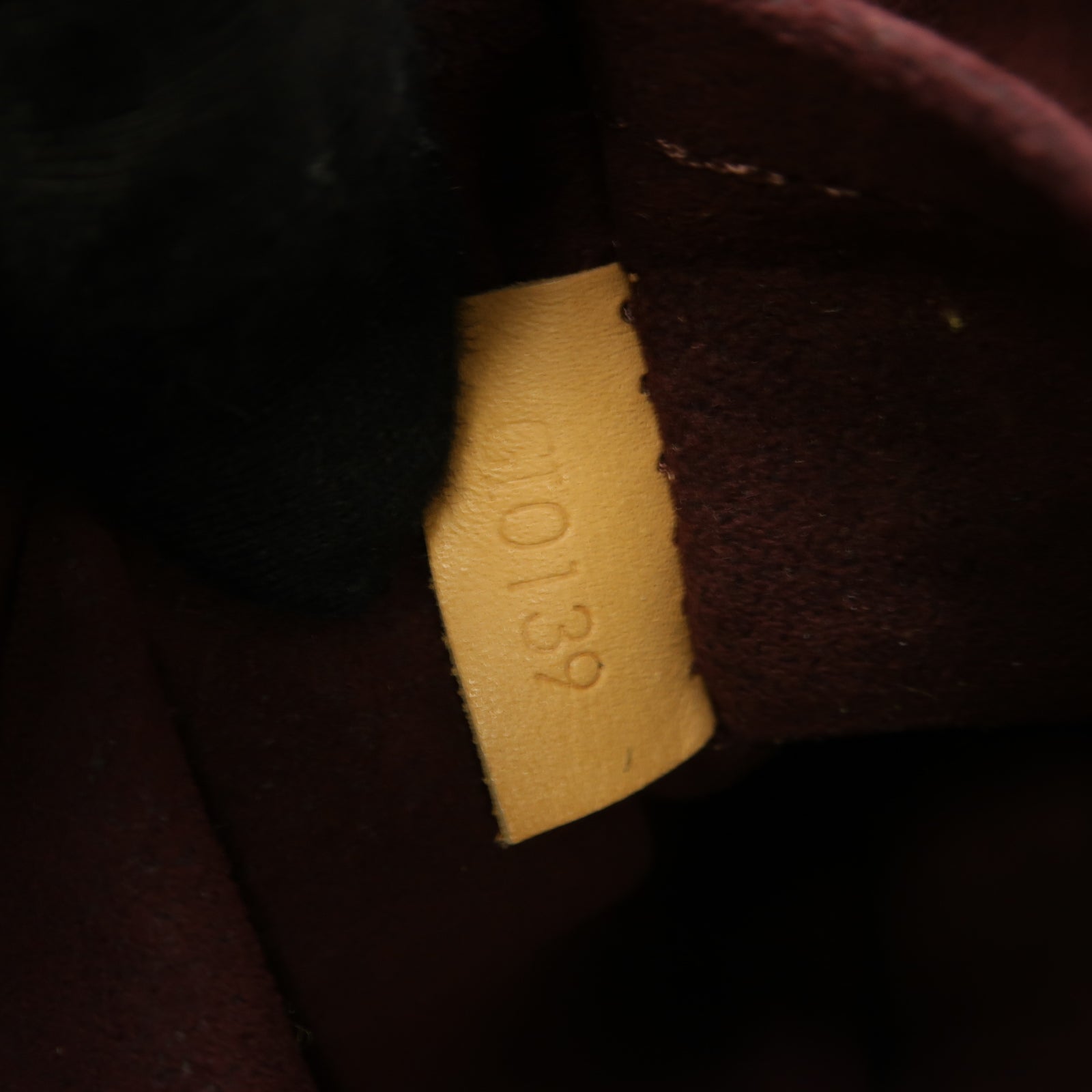 LOUIS VUITTON Monogram Montaigne BB金扣手挽肩背兩用袋啡色