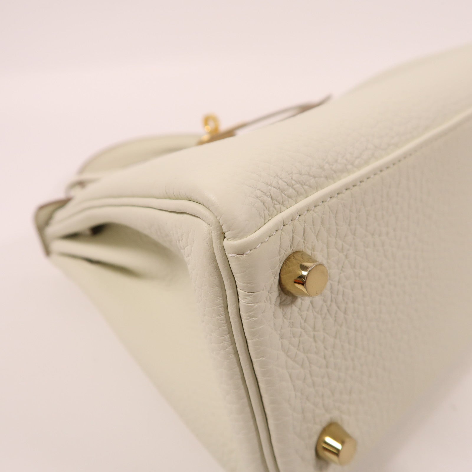HERMES 【激減優惠】Togo皮革Kelly 25金扣手挽肩背兩用袋蘑菇白色