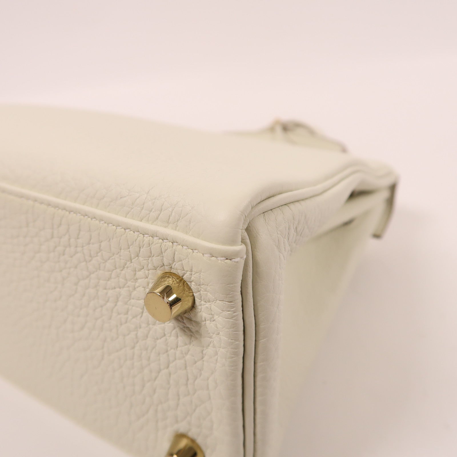 HERMES 【激減優惠】Togo皮革Kelly 25金扣手挽肩背兩用袋蘑菇白色