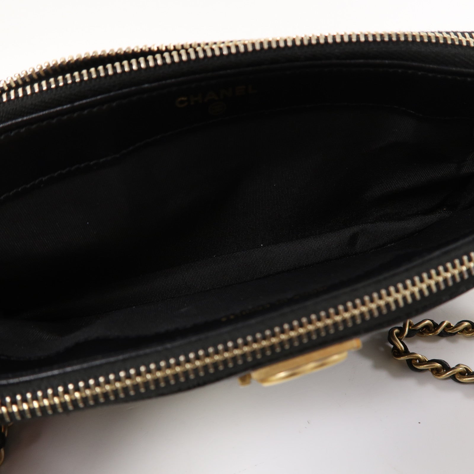 CHANEL 菱格牛皮皮革Boy Chanel WOC Double Zip Clutch金扣鏈帶肩背袋黑色