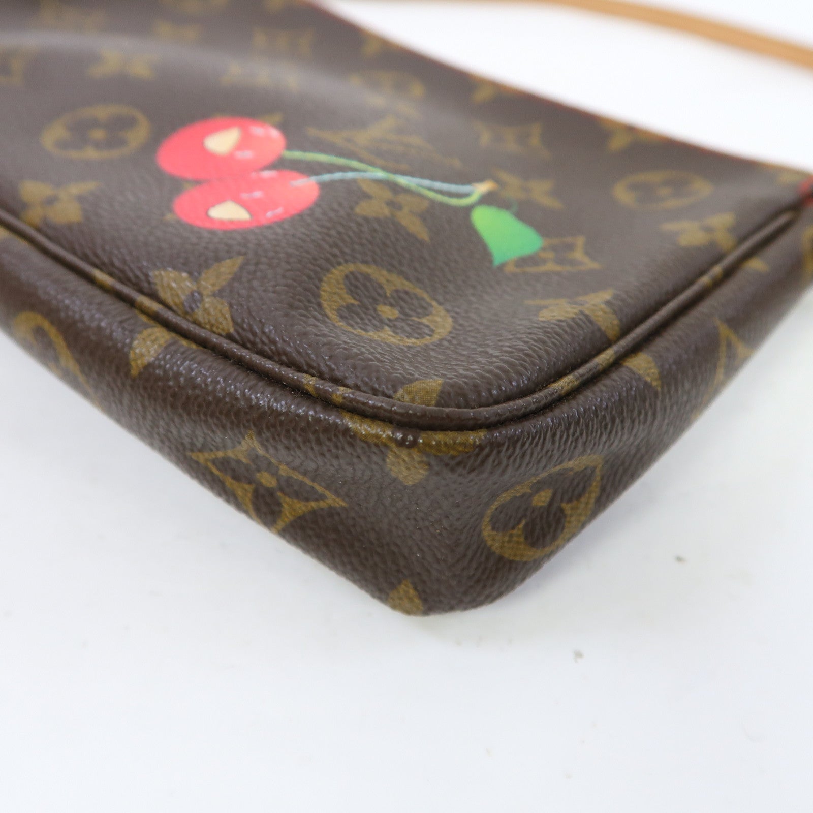 LOUIS VUITTON Monogram Pochette Accessories金扣手拿包啡色