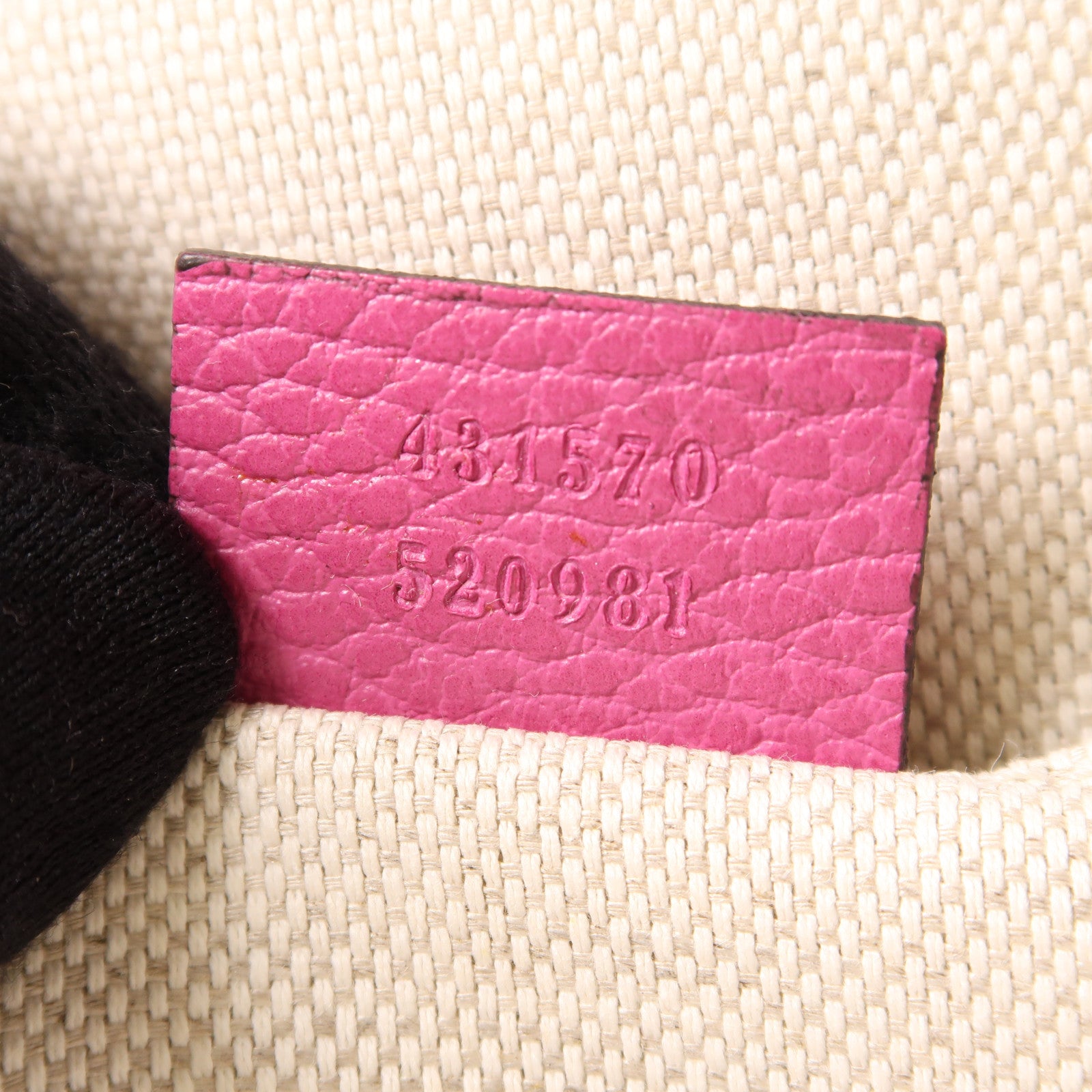 GUCCI 牛皮皮革Backpack金扣鏈帶背包桃紅色