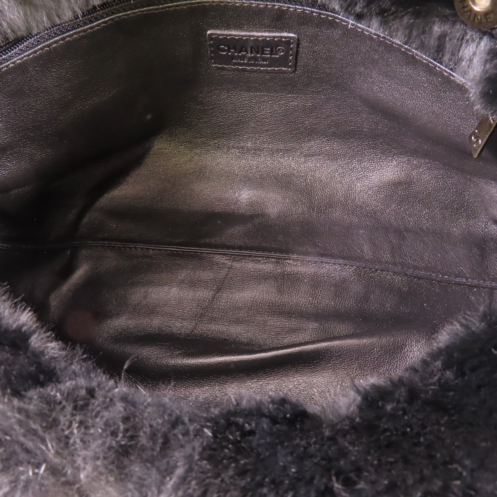 CHANEL 兔毛Shoulder Bag鏈帶肩背袋