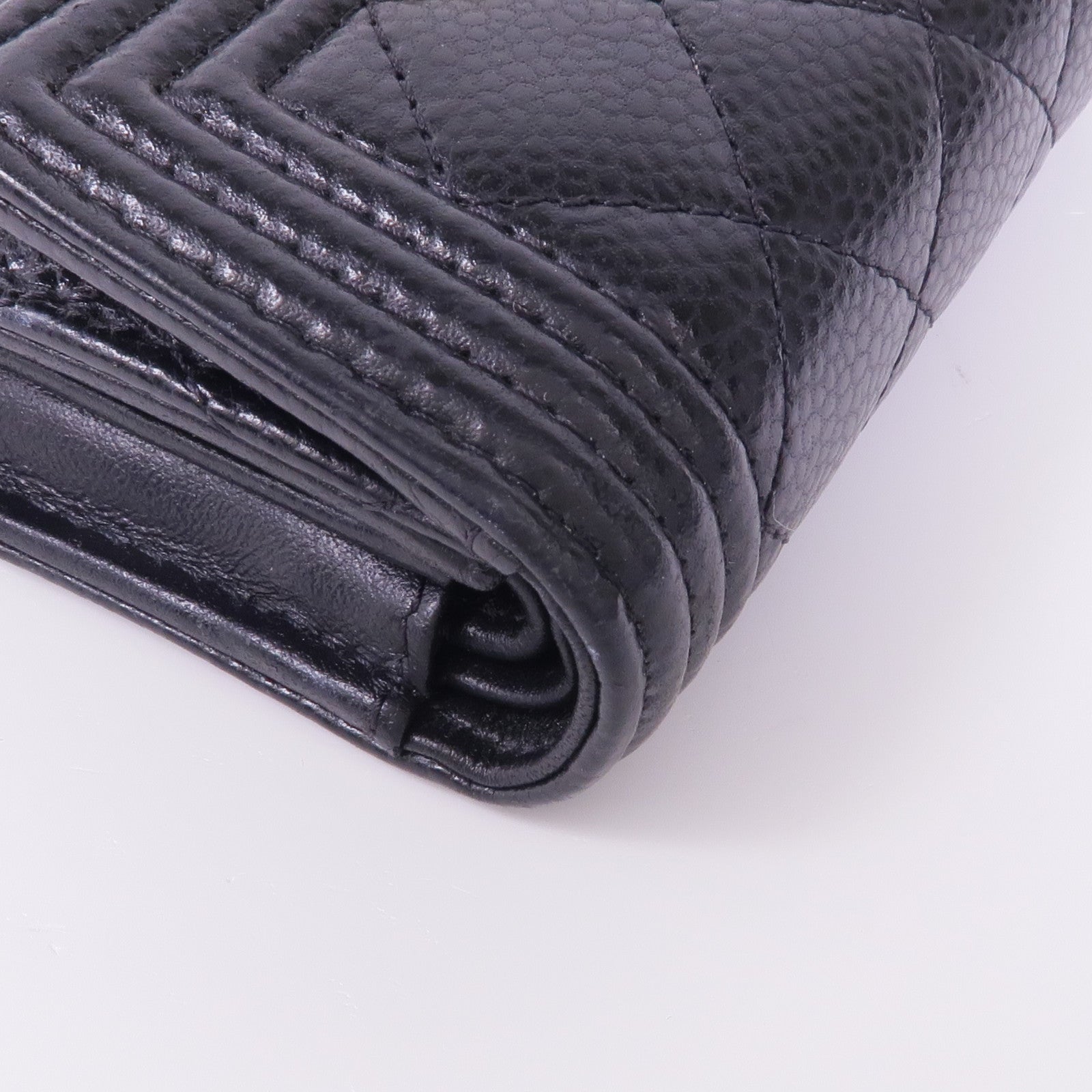 CHANEL 牛皮皮革Boy Wallet金扣錢包