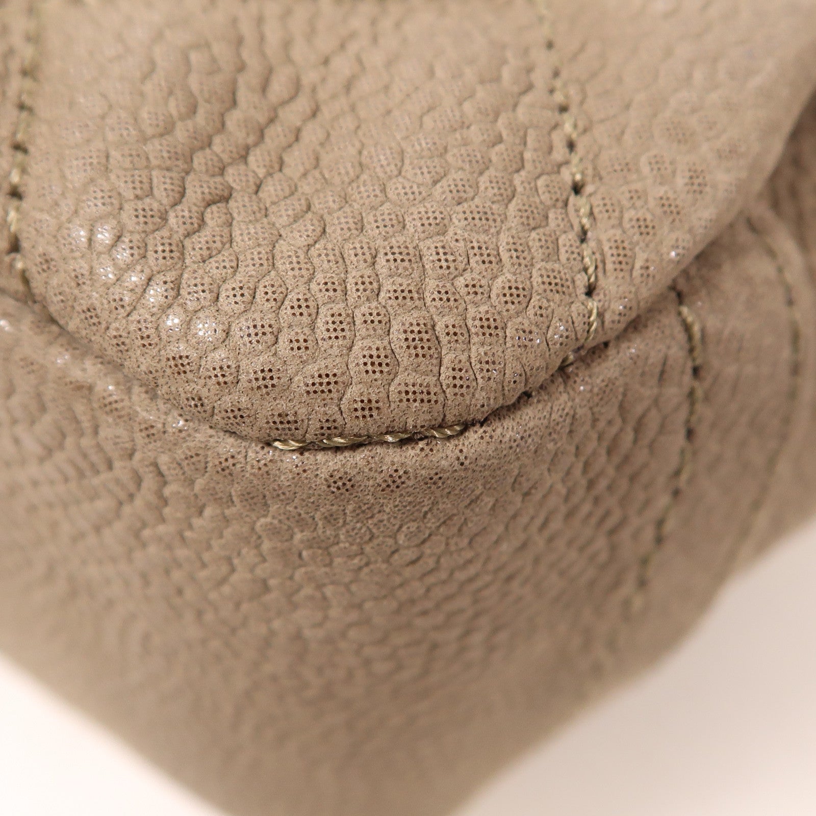 CHANEL 牛皮皮革Shoulder Bag銀扣肩背袋