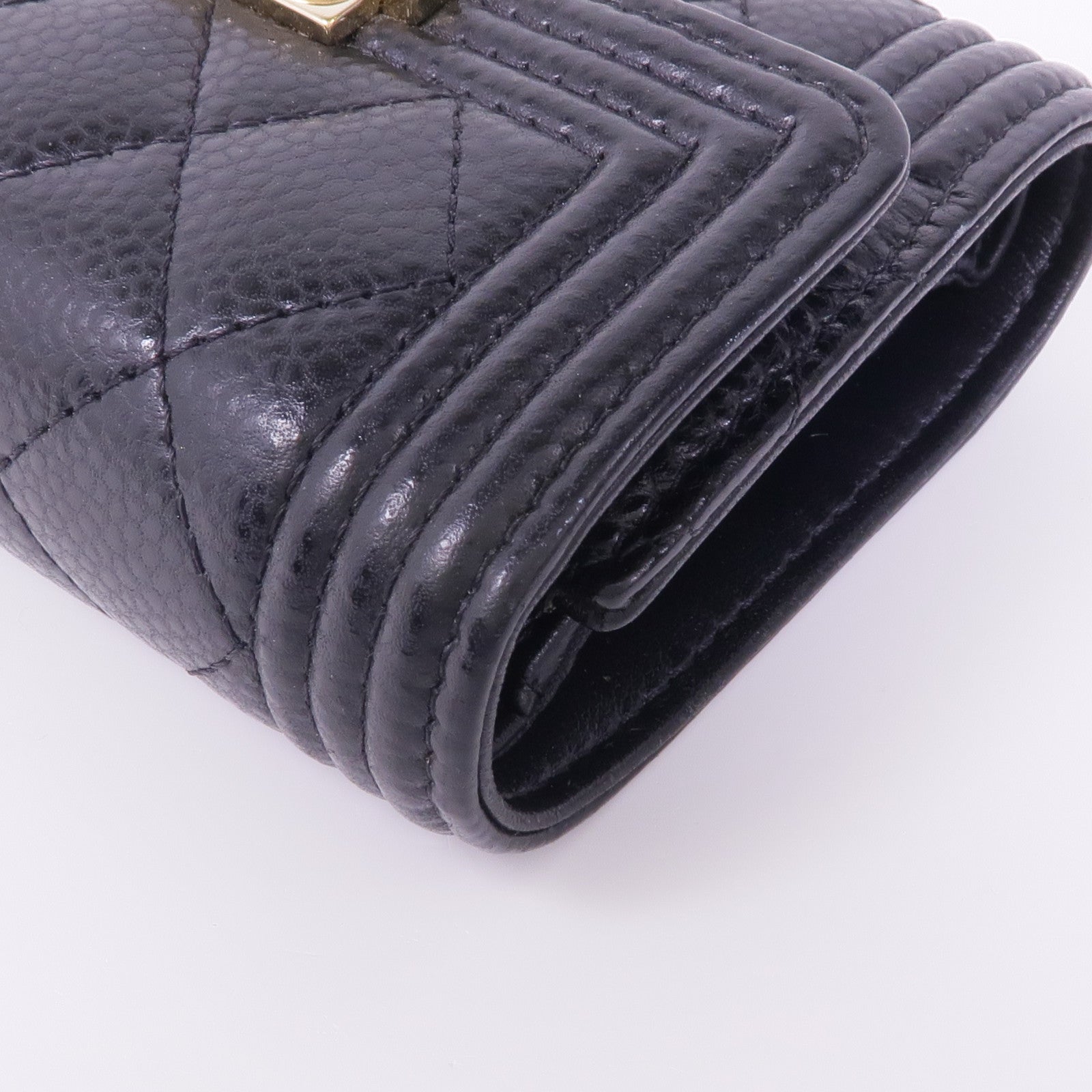 CHANEL 牛皮皮革Boy Wallet金扣錢包