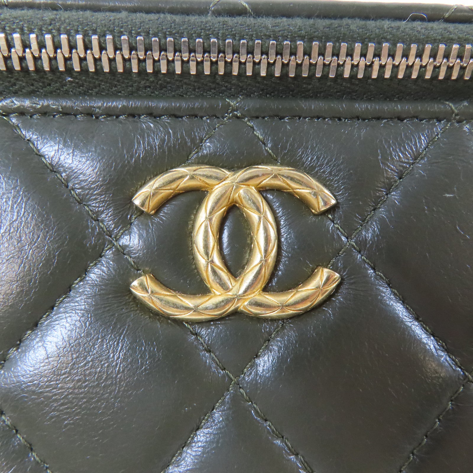 CHANEL 菱格羊皮皮革Vanity Bag金扣鏈帶肩背袋綠色