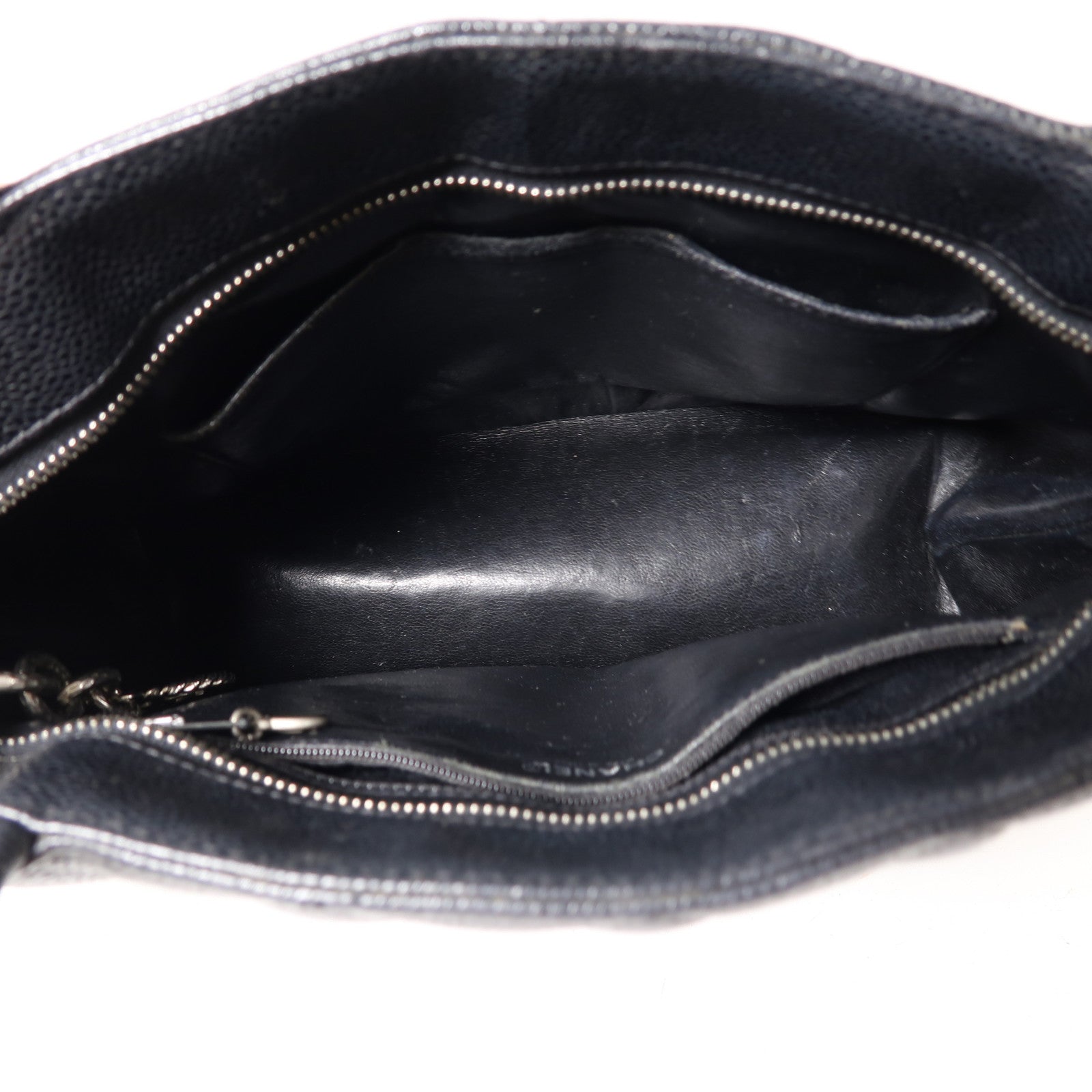 CHANEL 菱格Caviar皮革Vintage Medallion Tote銀扣肩背袋黑色