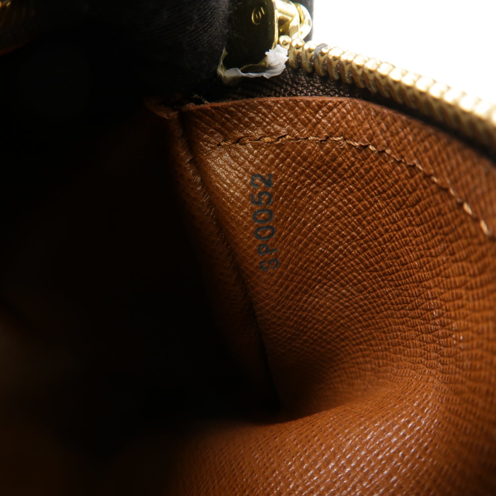 LOUIS VUITTON 【激減優惠】Monogram Papillon金扣手挽袋啡色