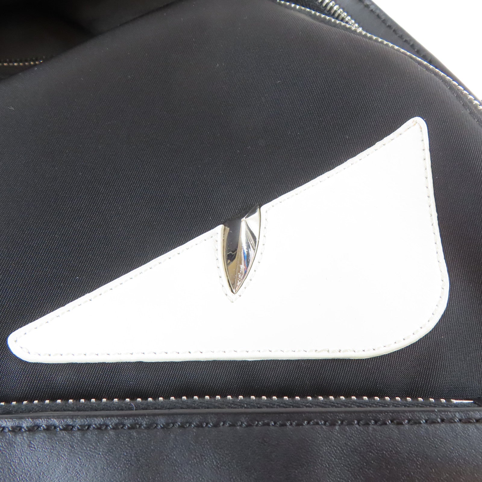 FENDI 牛皮皮革Backpack銀扣背包黑色