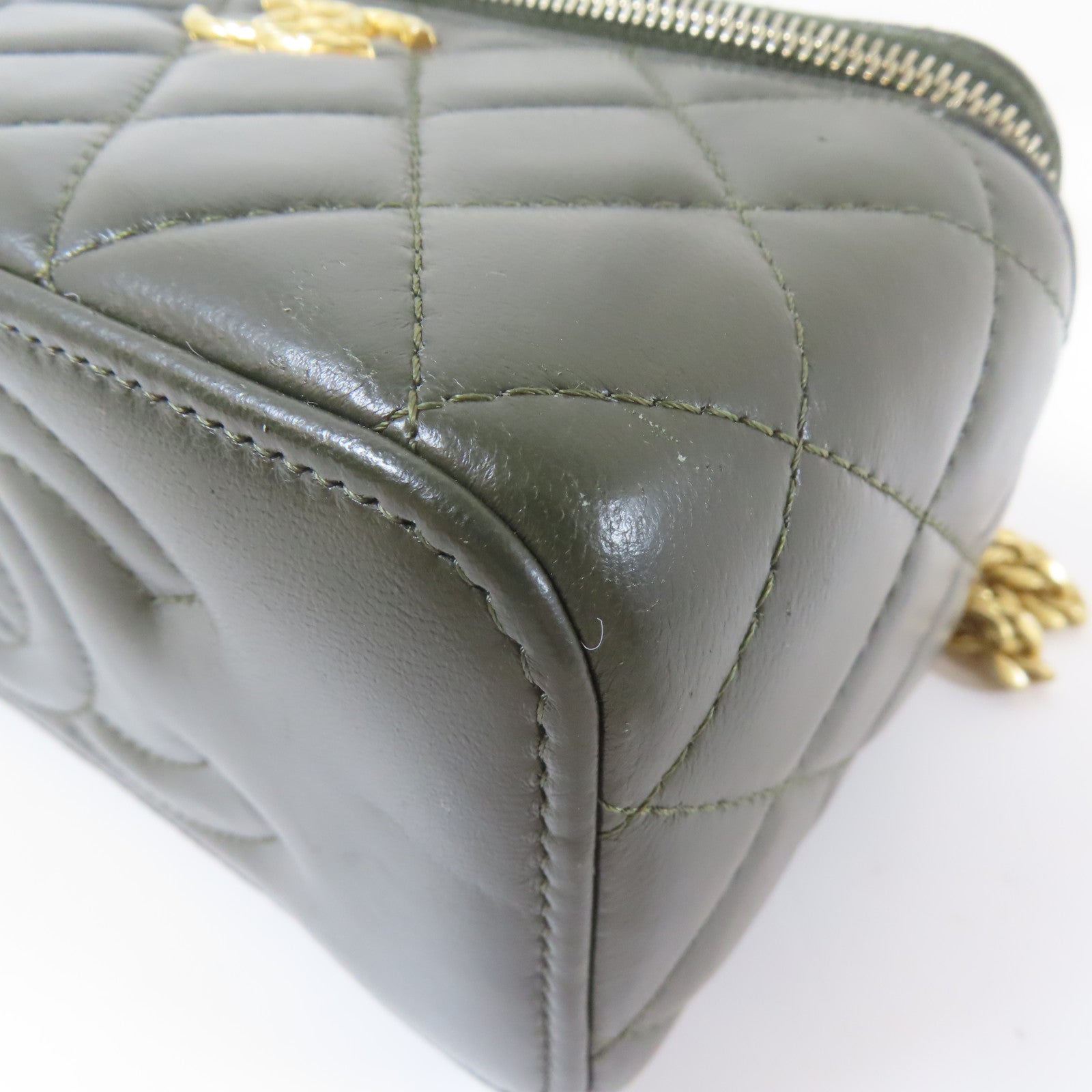 CHANEL 菱格羊皮皮革Vanity Bag金扣鏈帶肩背袋綠色