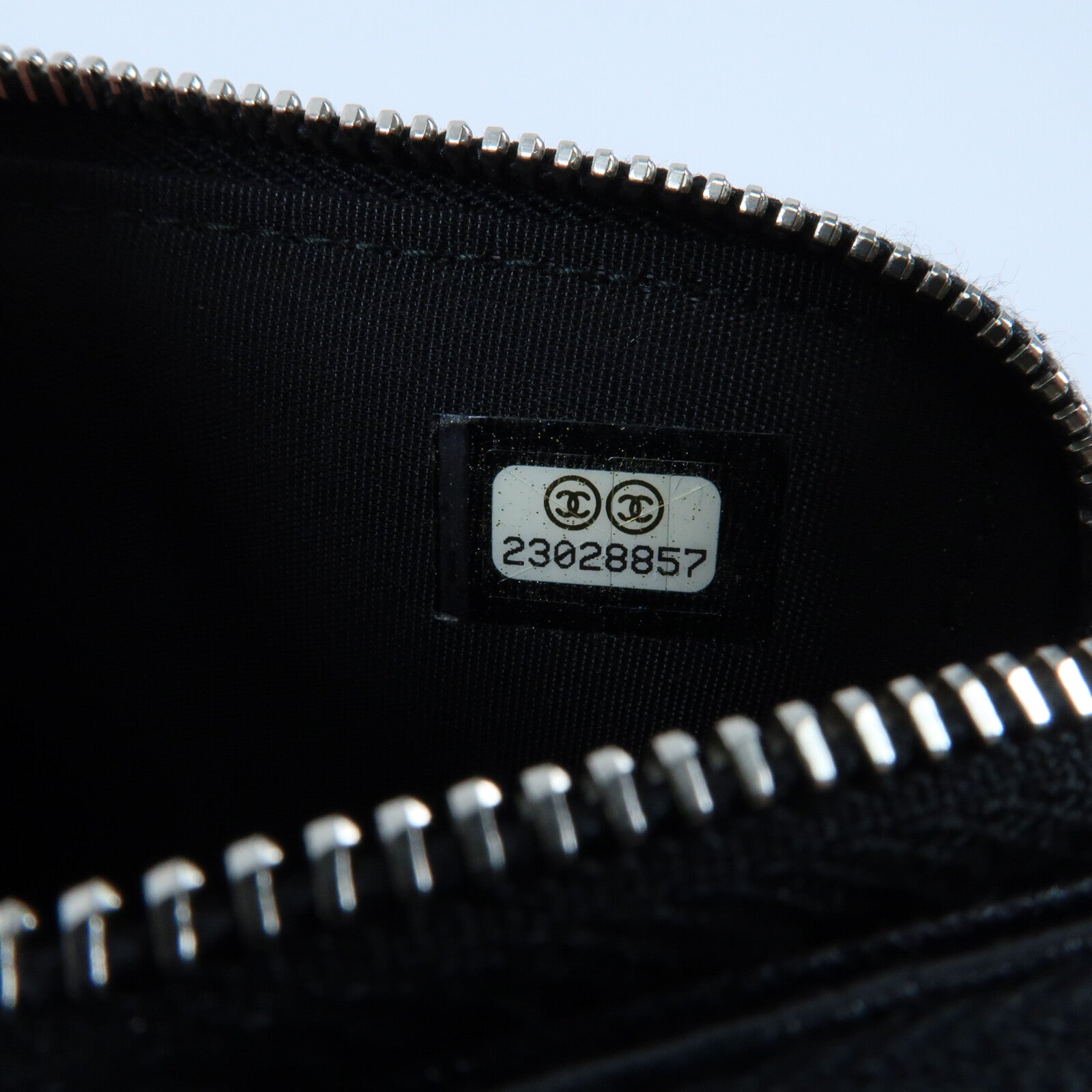 CHANEL 牛皮皮革Boy Double Zip Clutch Bag銀扣鏈帶肩背袋