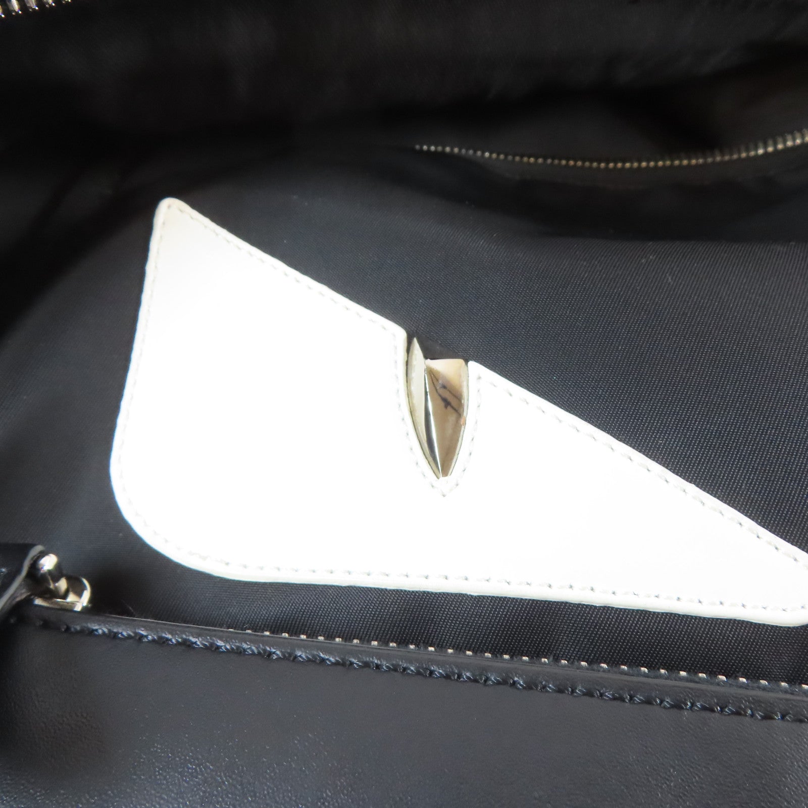 FENDI 牛皮皮革Backpack銀扣背包黑色