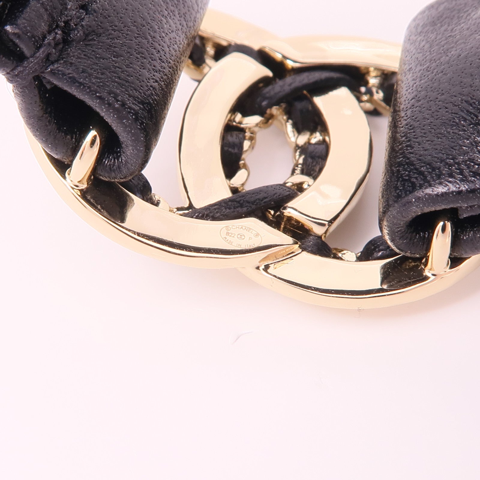 CHANEL 羊皮皮革Bracelet金扣手帶
