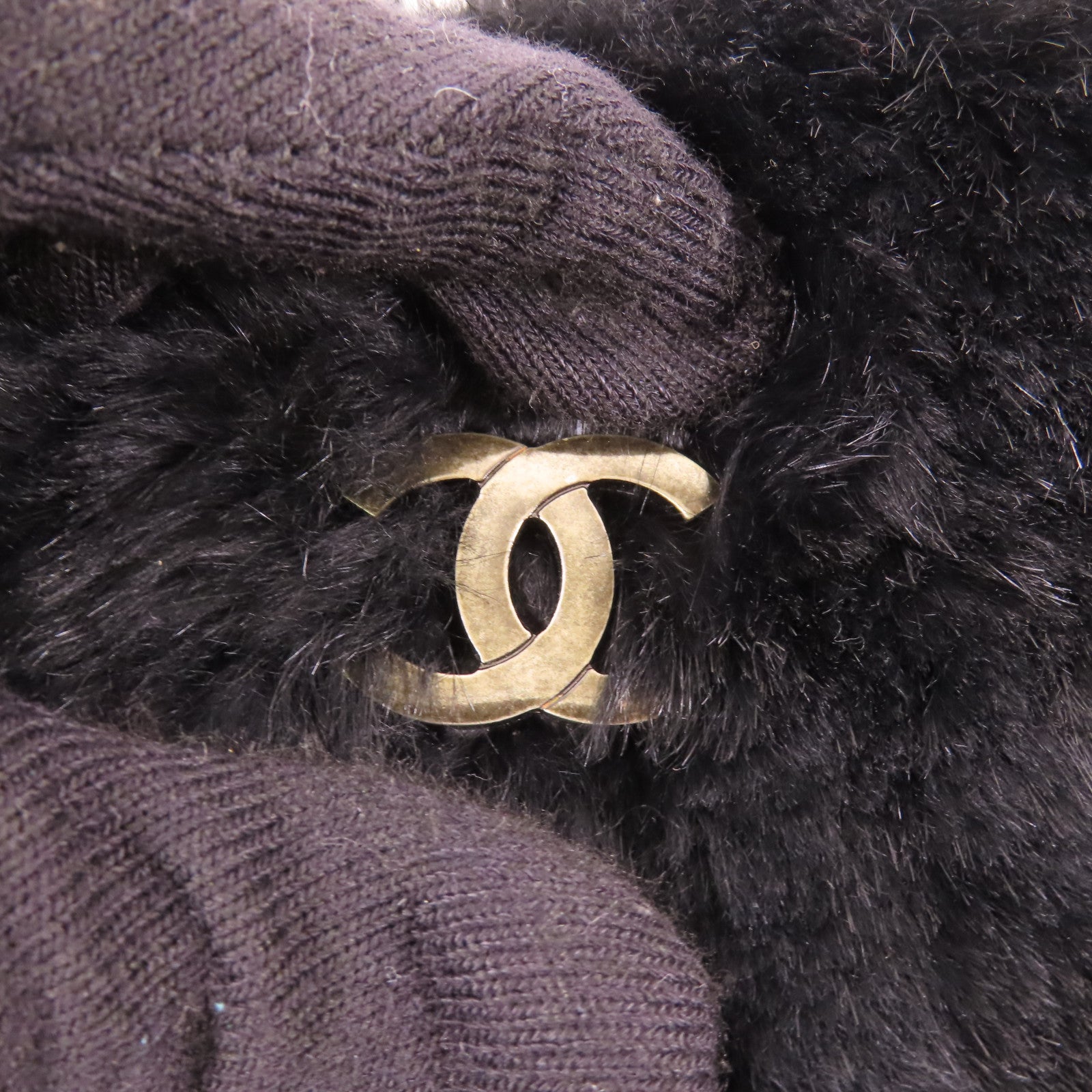 CHANEL 兔毛Shoulder Bag鏈帶肩背袋