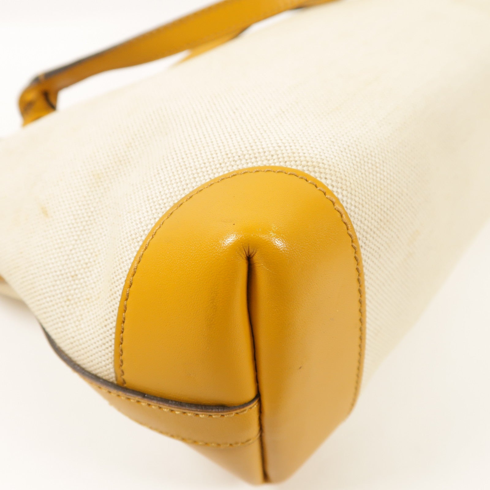 GUCCI GG Shoulder Bag 269878 Canvas Yellow Beige