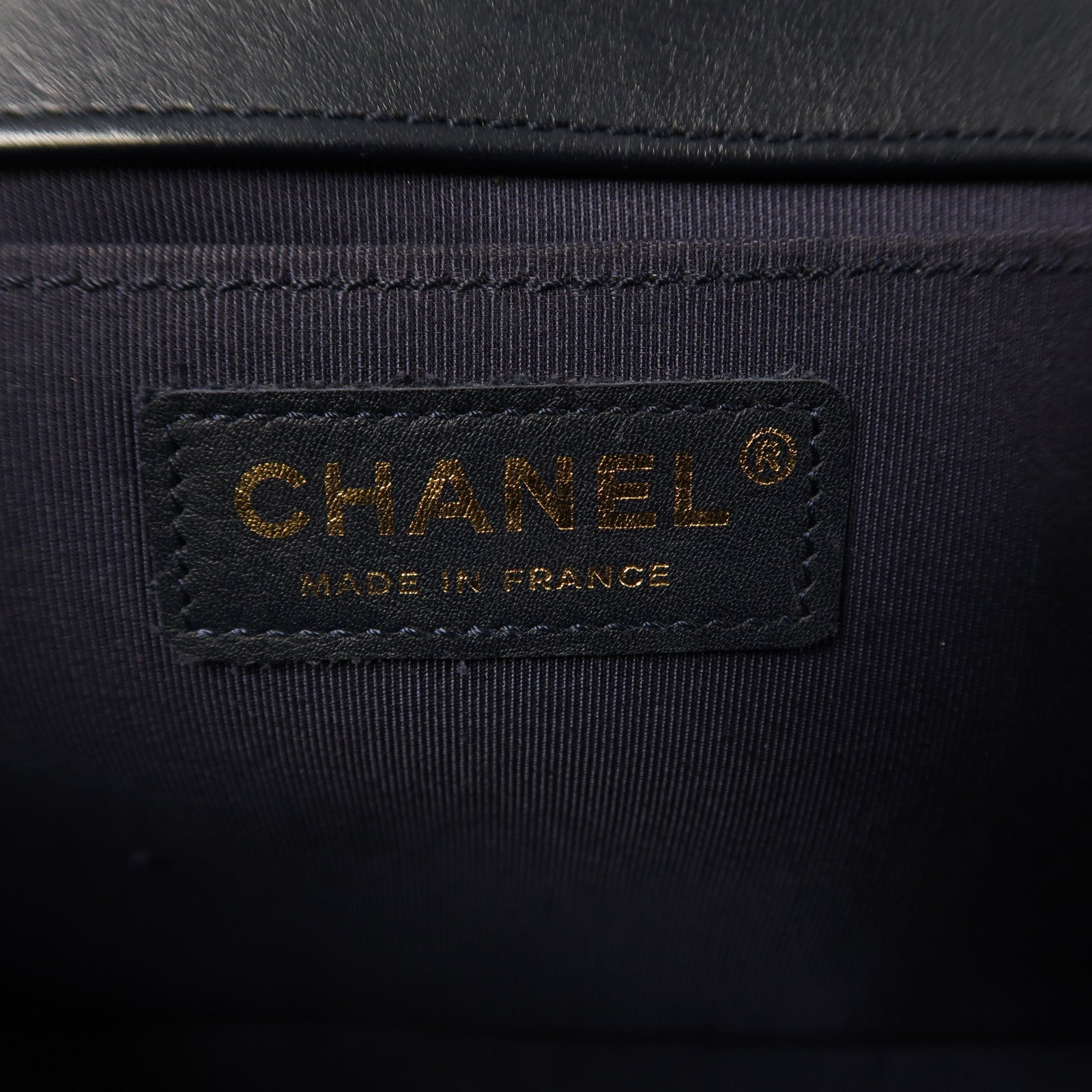 CHANEL 斜紋羊皮皮革Boy金扣鏈帶肩背袋藍色