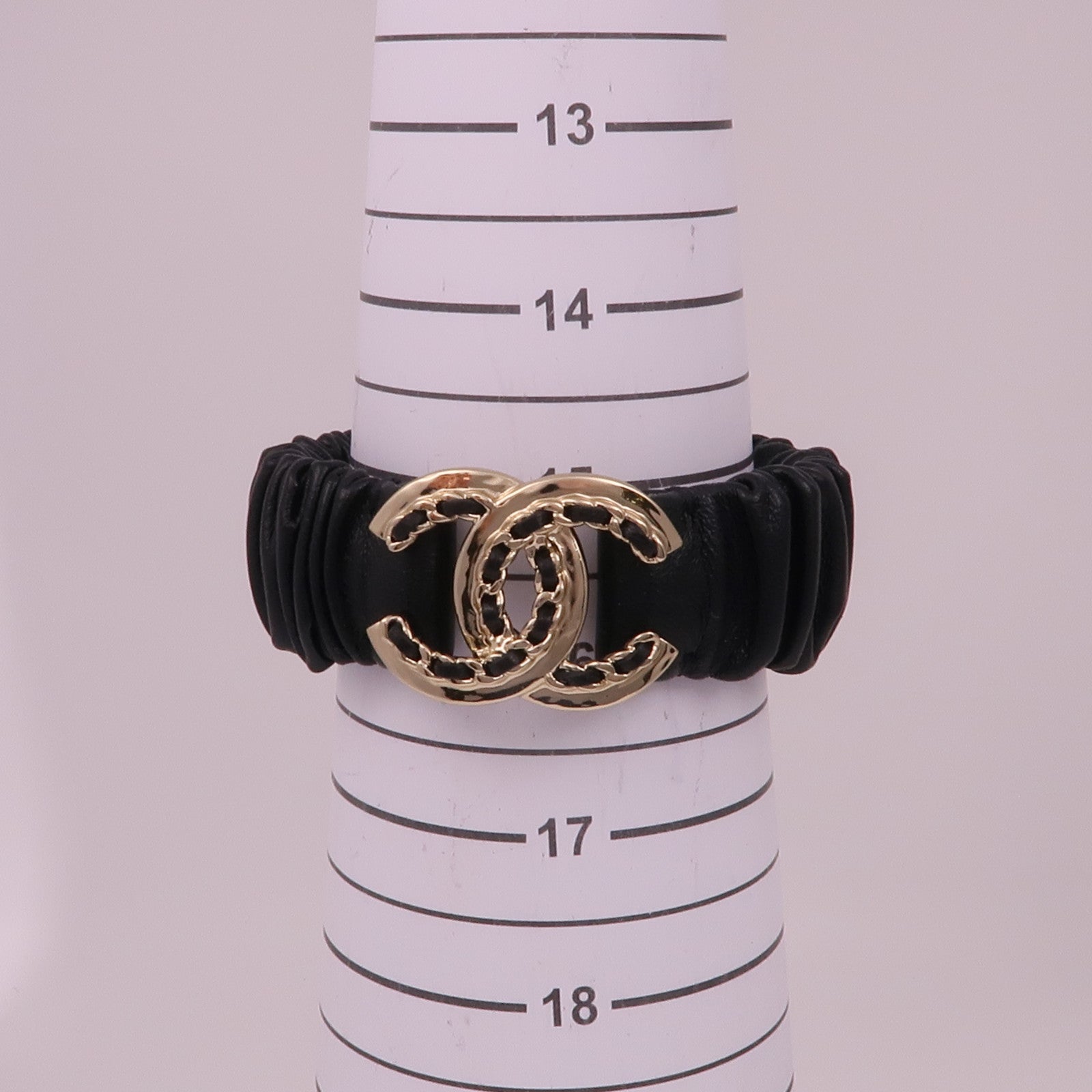 CHANEL 羊皮皮革Bracelet金扣手帶