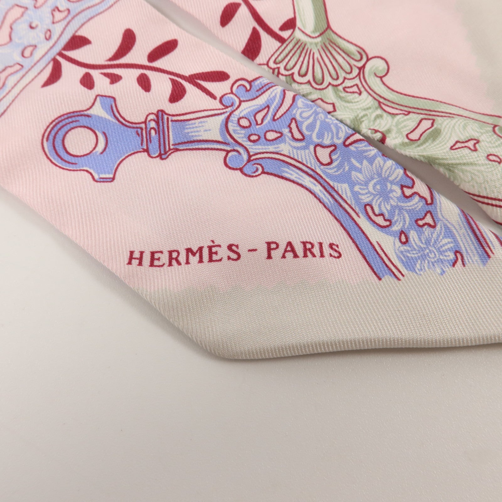 HERMES 絲質Twilly絲巾