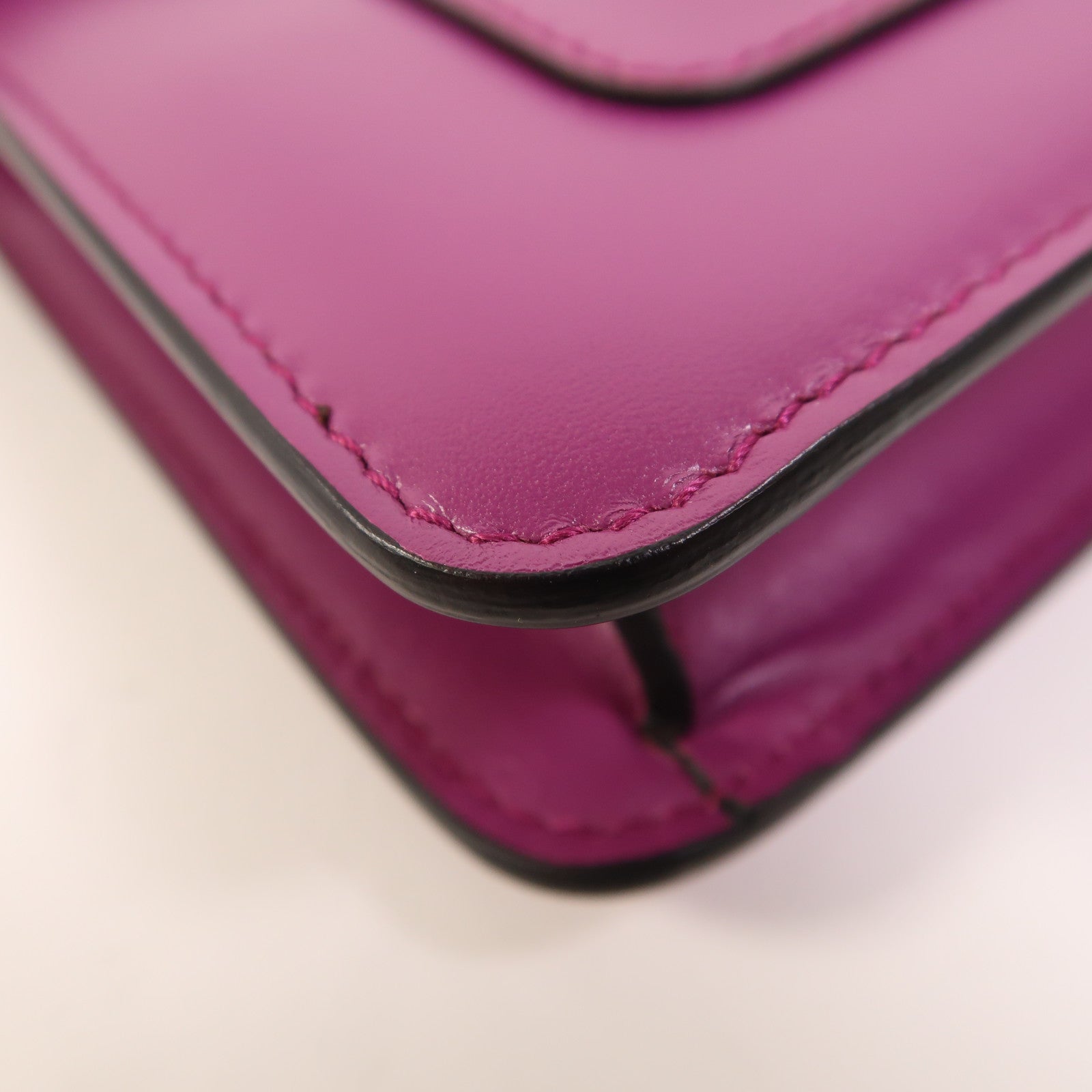 BVLGARI 牛皮皮革Serpenti Forever鏈帶肩背袋