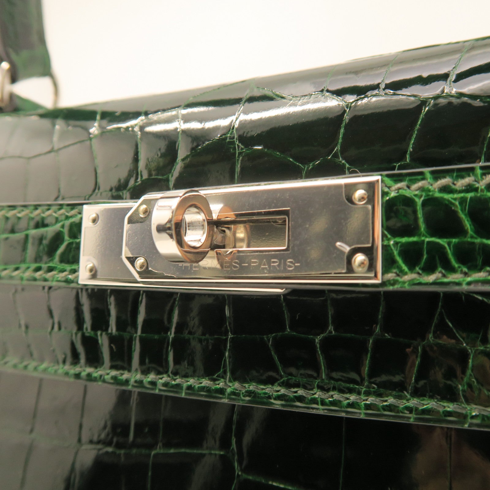 HERMES crocodile leather Sac Kelly II Sellier 28 silver buckle handle bag crocodile army green