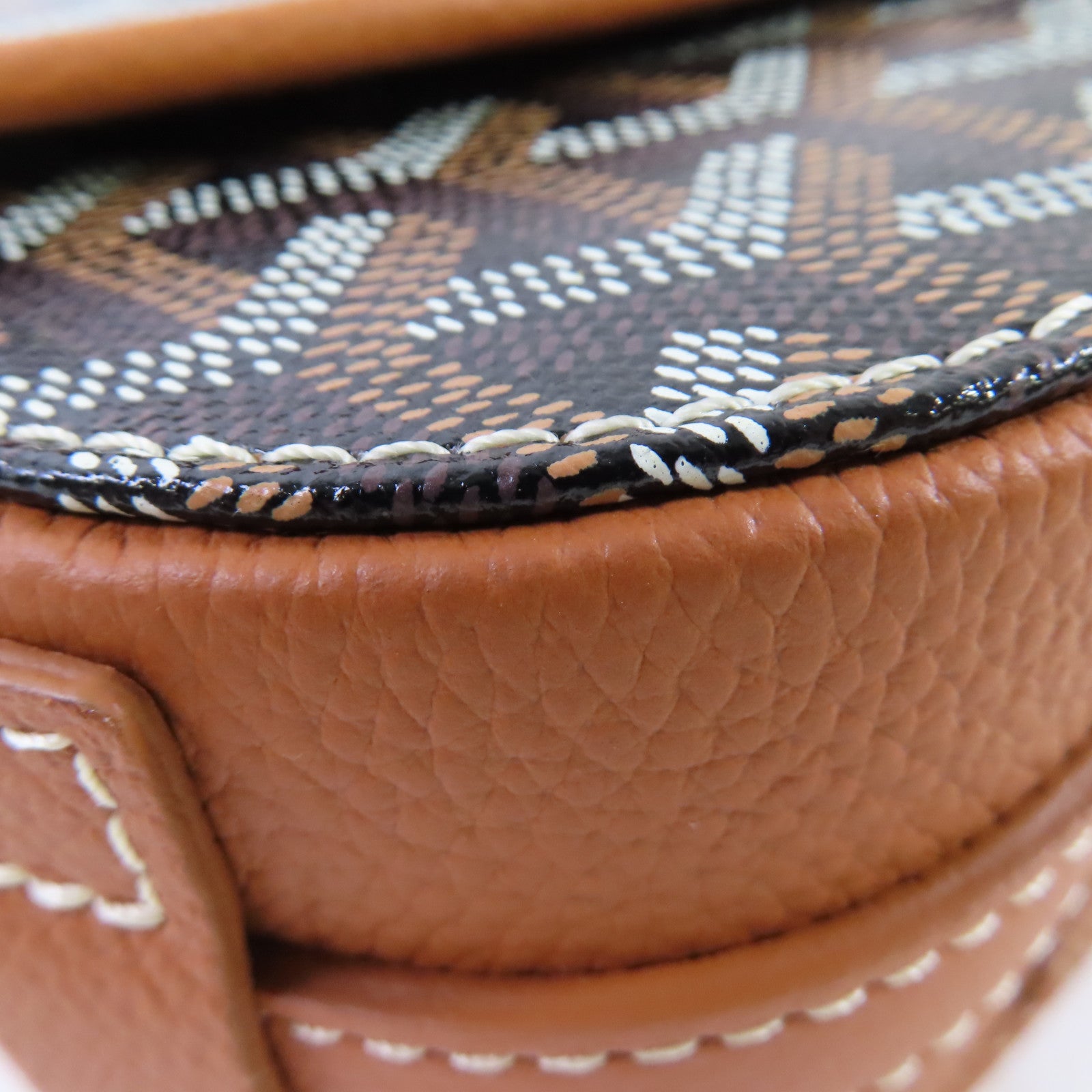 GOYARD 塗層帆布Belvedere PM Shoulder Bag銀扣肩背袋啡色/黑色
