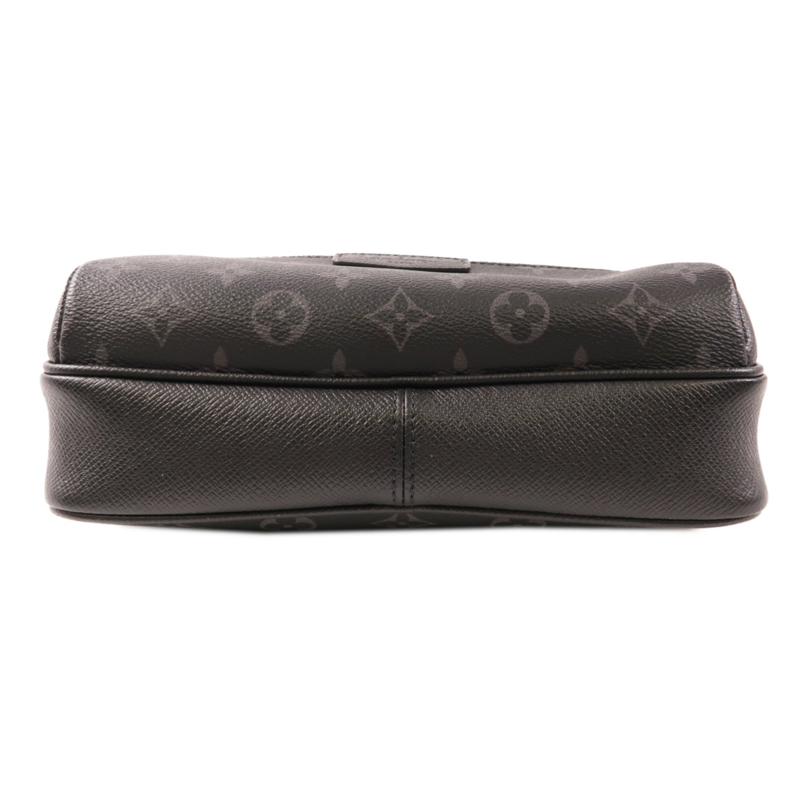 LOUIS VUITTON Monogram Eclipse/Taiga Outdoor Messenger銀扣肩背袋