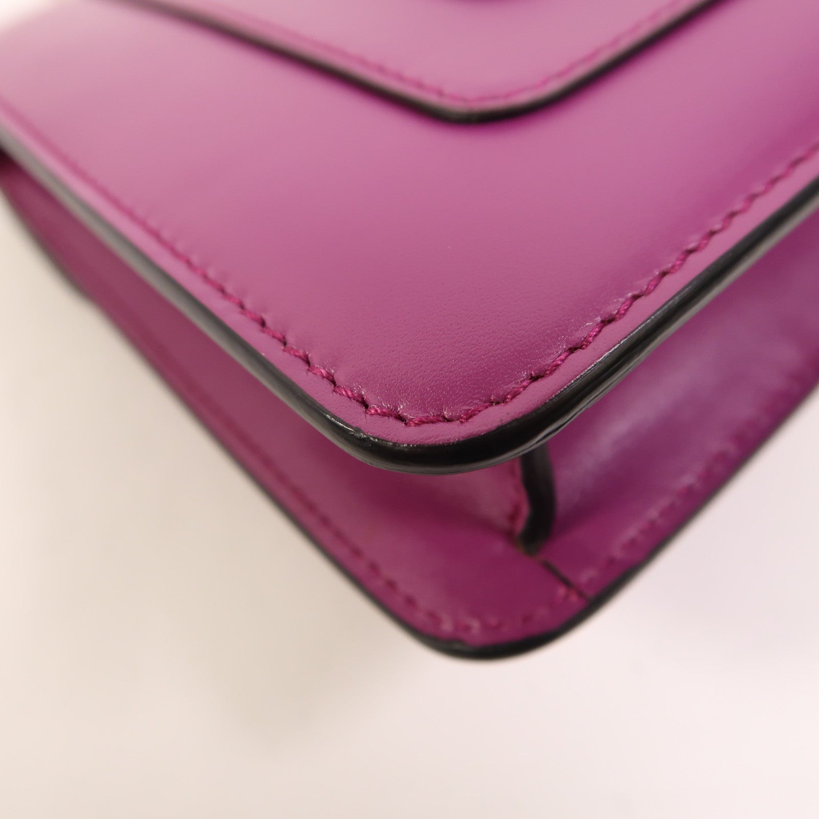 BVLGARI 牛皮皮革Serpenti Forever鏈帶肩背袋