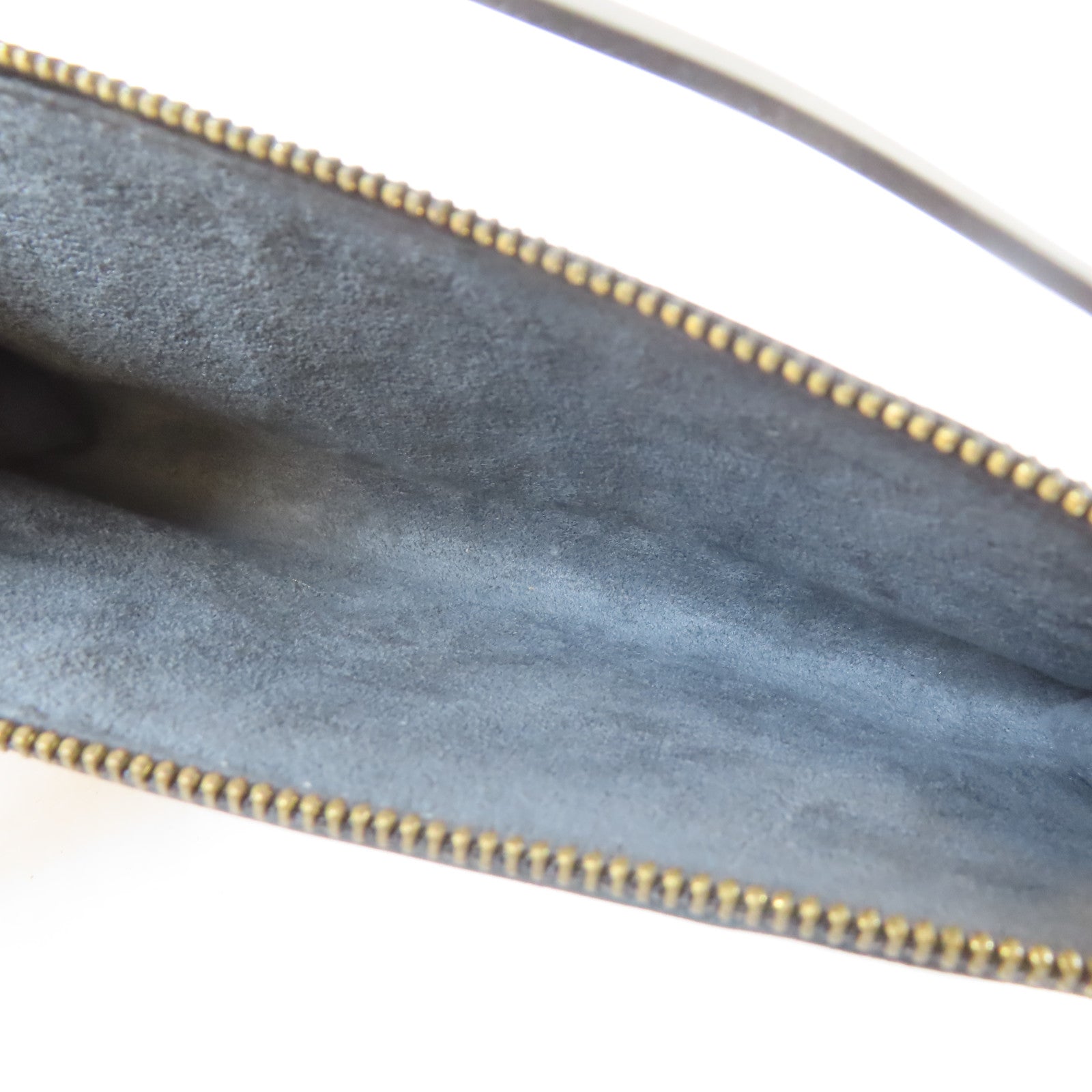 LOUIS VUITTON Epi Pochette Accessories金扣手挽袋黑色