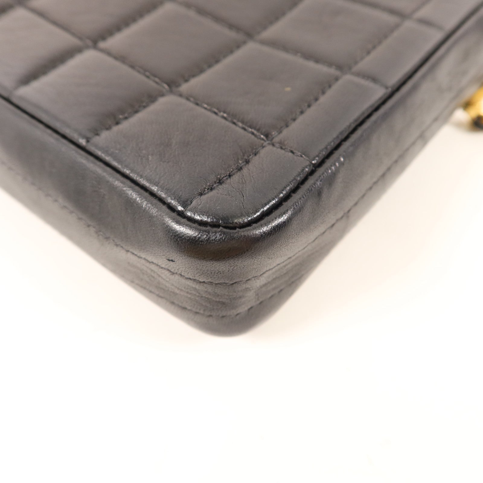 CHANEL 羊皮皮革Chocolate Bar Vintage金扣鏈帶肩背袋