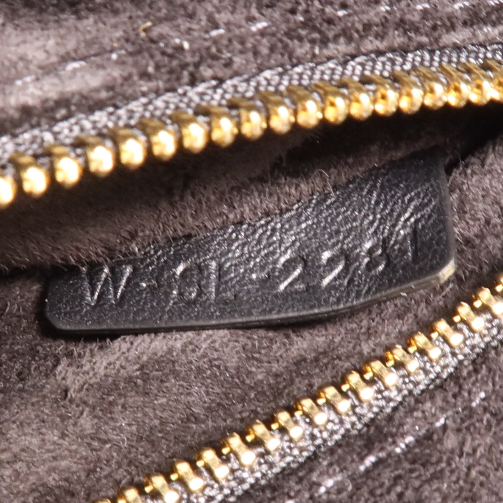 CELINE 【激減優惠】牛皮皮革Teen Soft金扣肩背袋