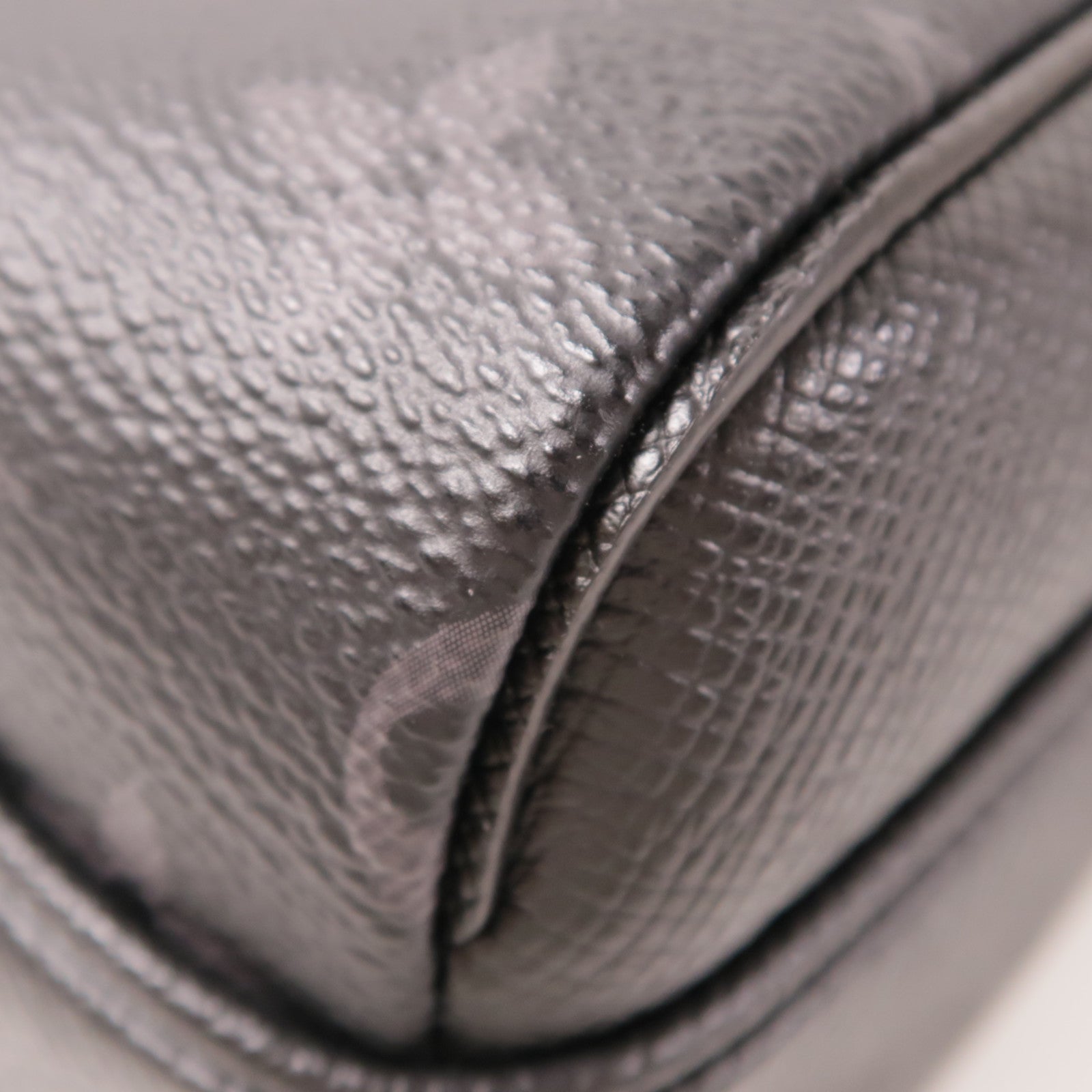 LOUIS VUITTON Monogram Eclipse/Taiga Outdoor Messenger銀扣肩背袋