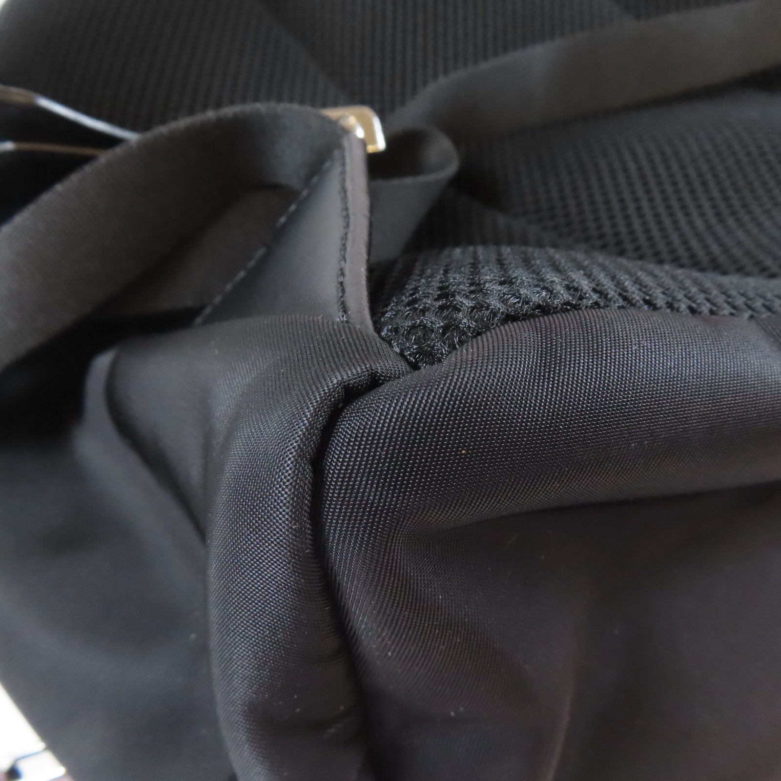 FENDI 牛皮皮革Backpack銀扣背包黑色