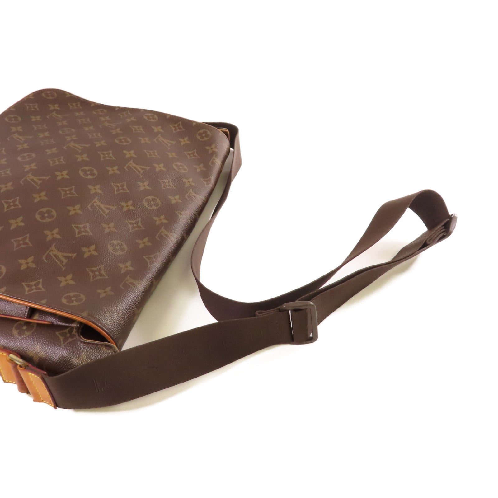 LOUIS VUITTON 【激減優惠】Monogram Abbesses Messenger Bag金扣肩背袋啡色