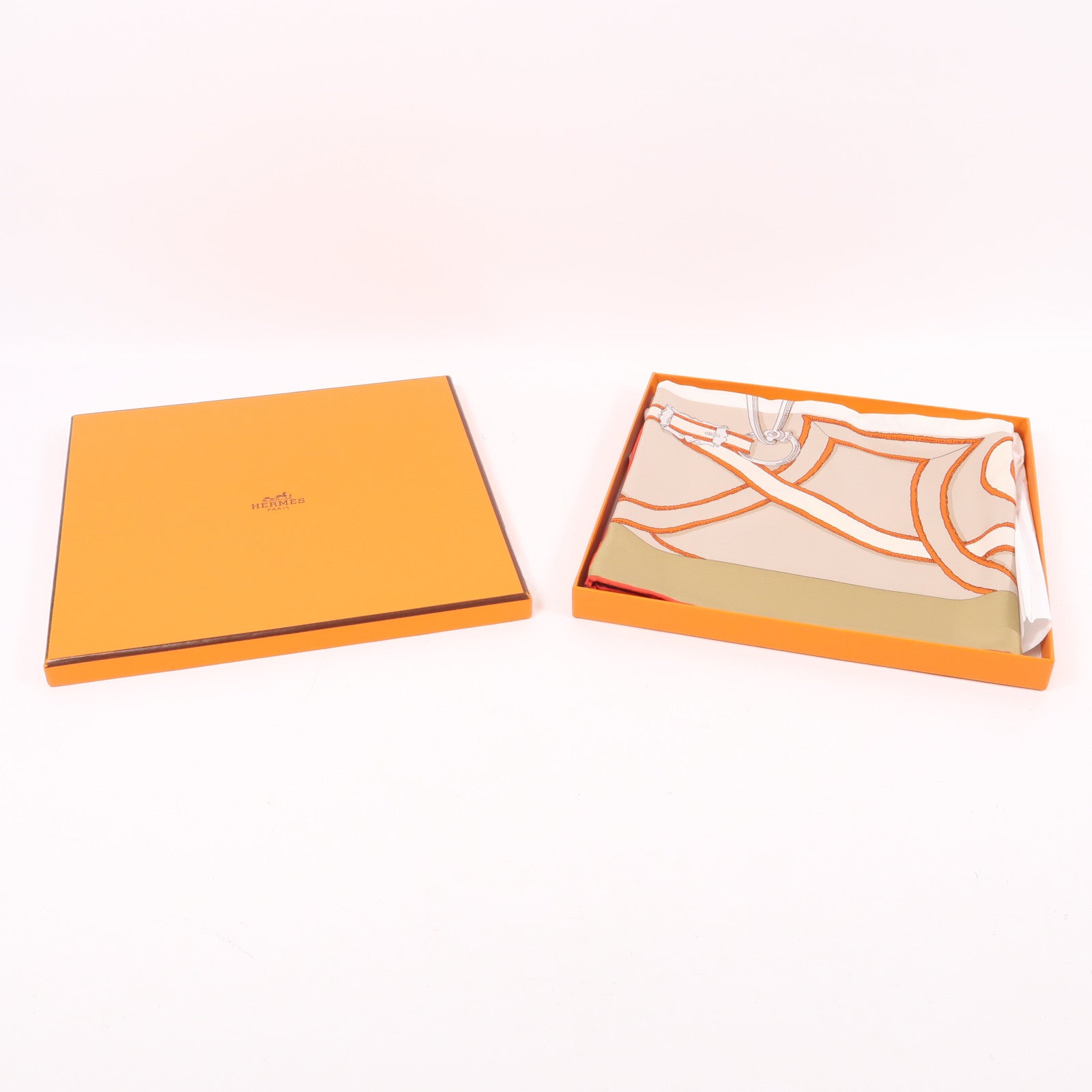 HERMES 【激減優惠】絲質Scarf 90x90cm絲巾
