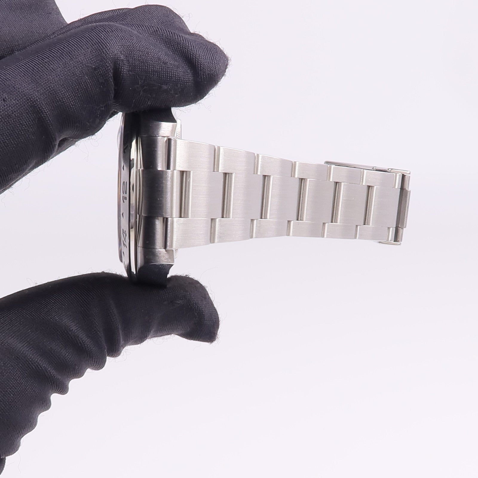 ROLEX Explorer II 216570