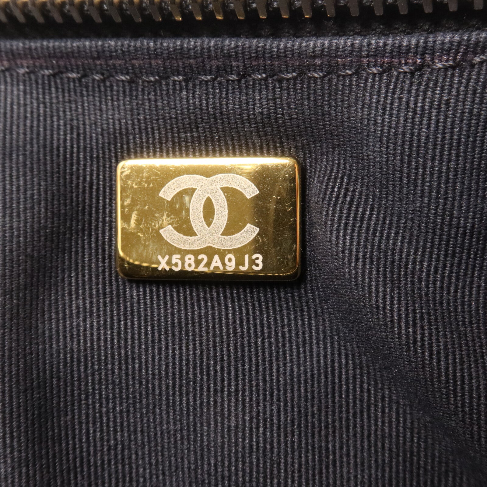 CHANEL 羊皮皮革25C Hobo Bag鏈帶肩背袋