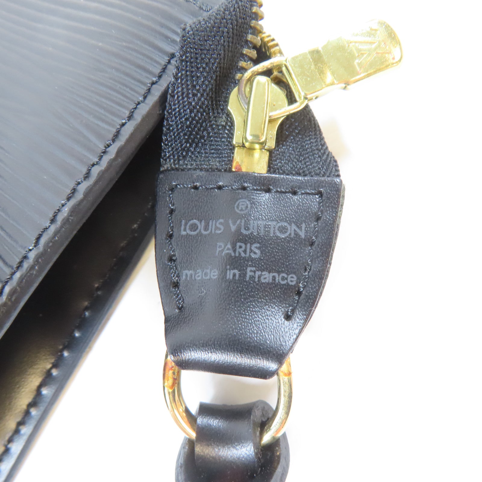 LOUIS VUITTON Epi Pochette Accessories金扣手挽袋黑色