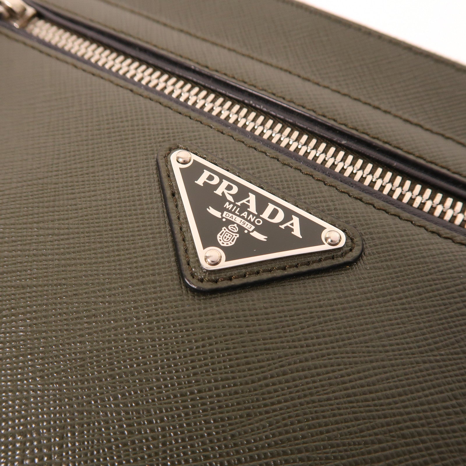 PRADA Saffiano皮革Pouch銀扣手拿包綠色
