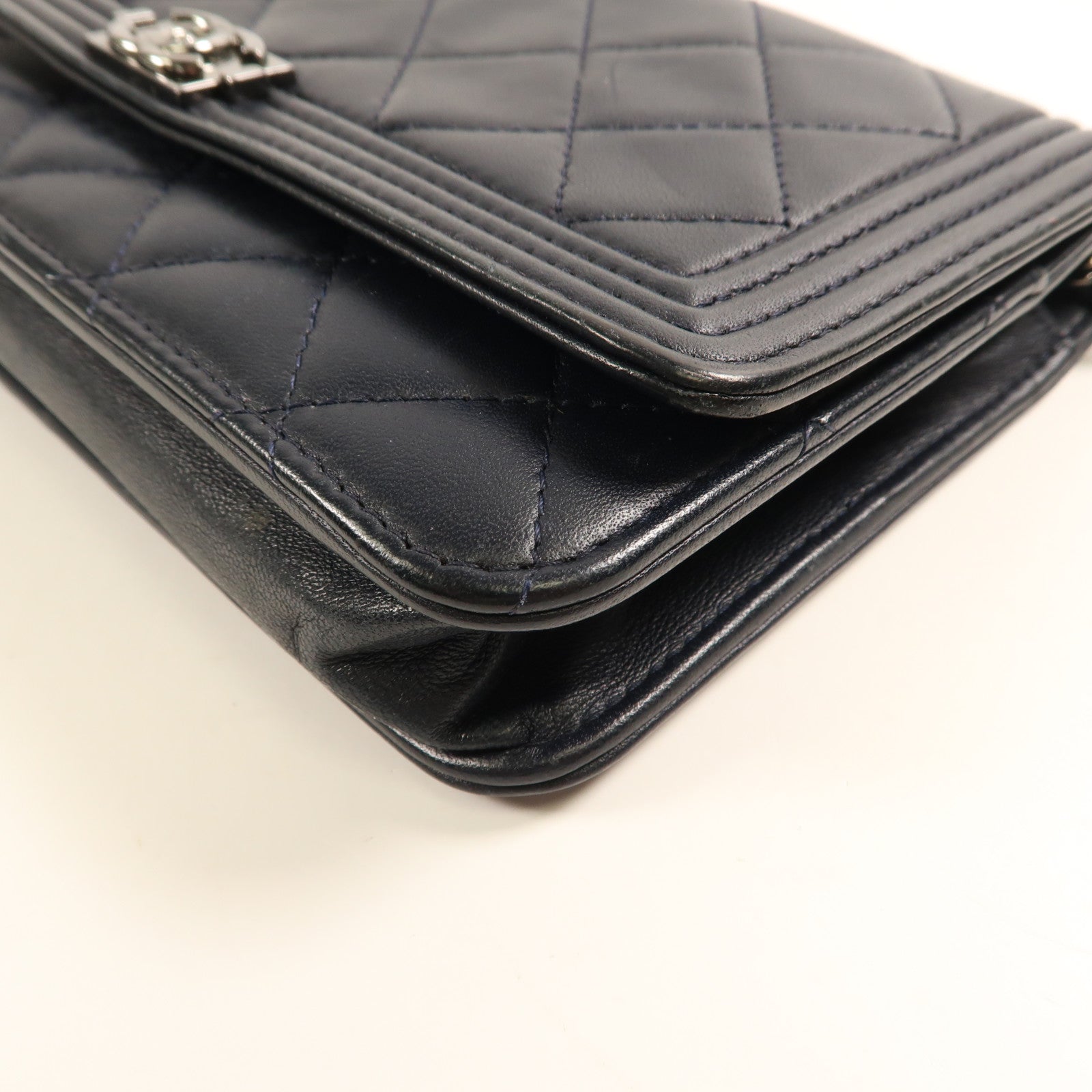 CHANEL 羊皮皮革Boy WOC Wallet On Chain鏈帶肩背袋