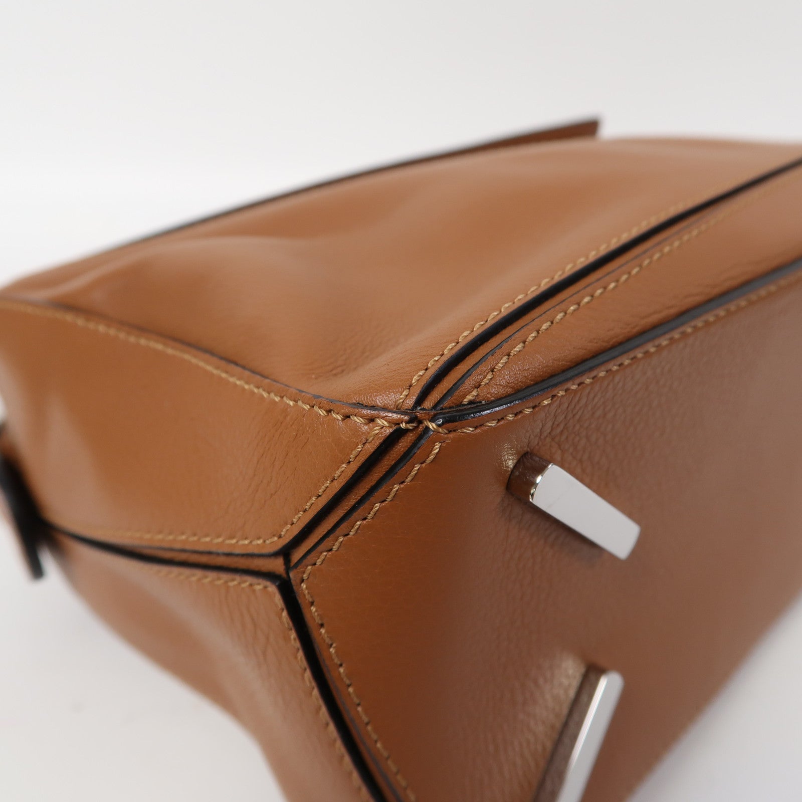 LOEWE 牛皮皮革Puzzle Bag銀扣手挽肩背兩用袋啡色