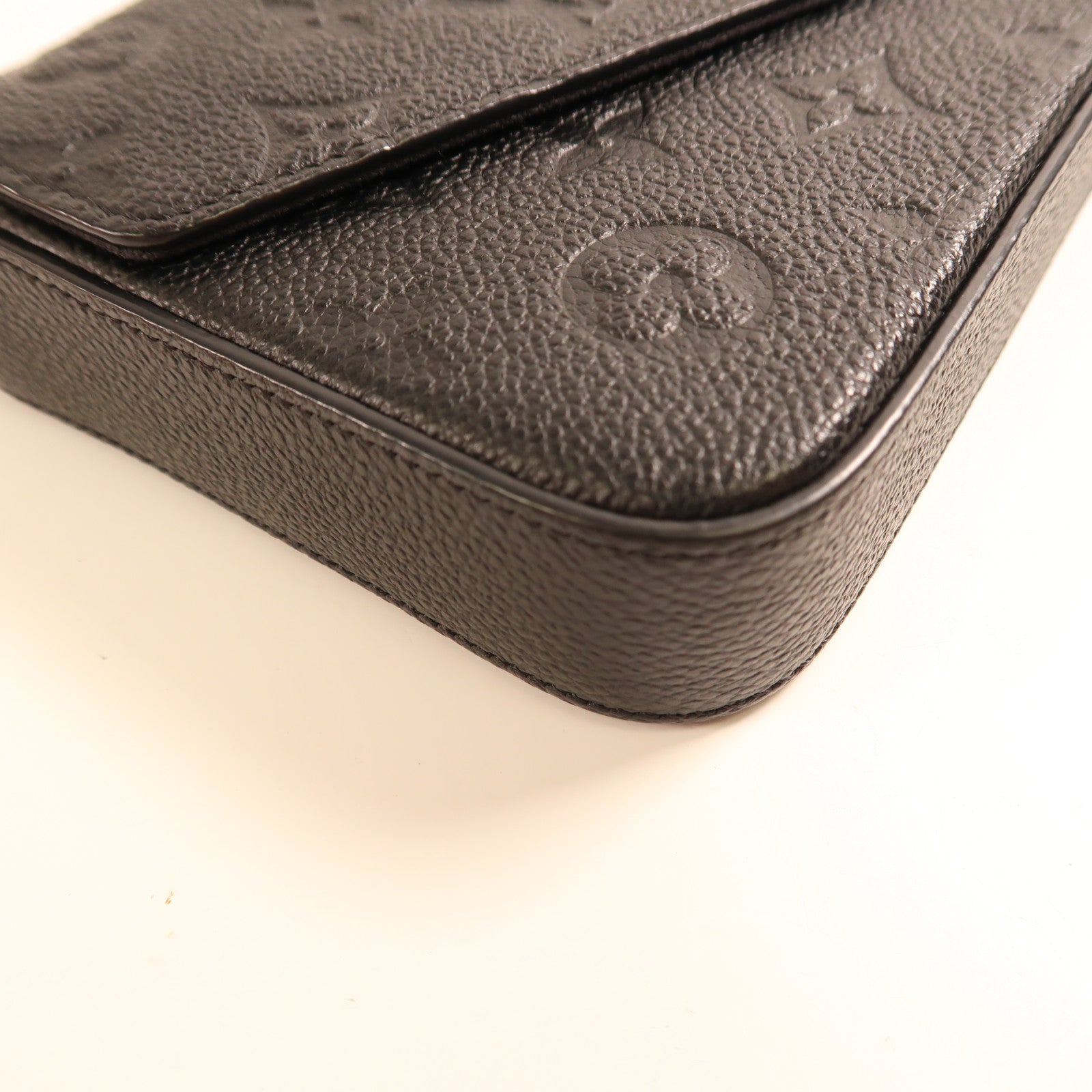 LOUIS VUITTON Monogram Empreinte Felicie Pochette 金扣鏈帶肩背袋