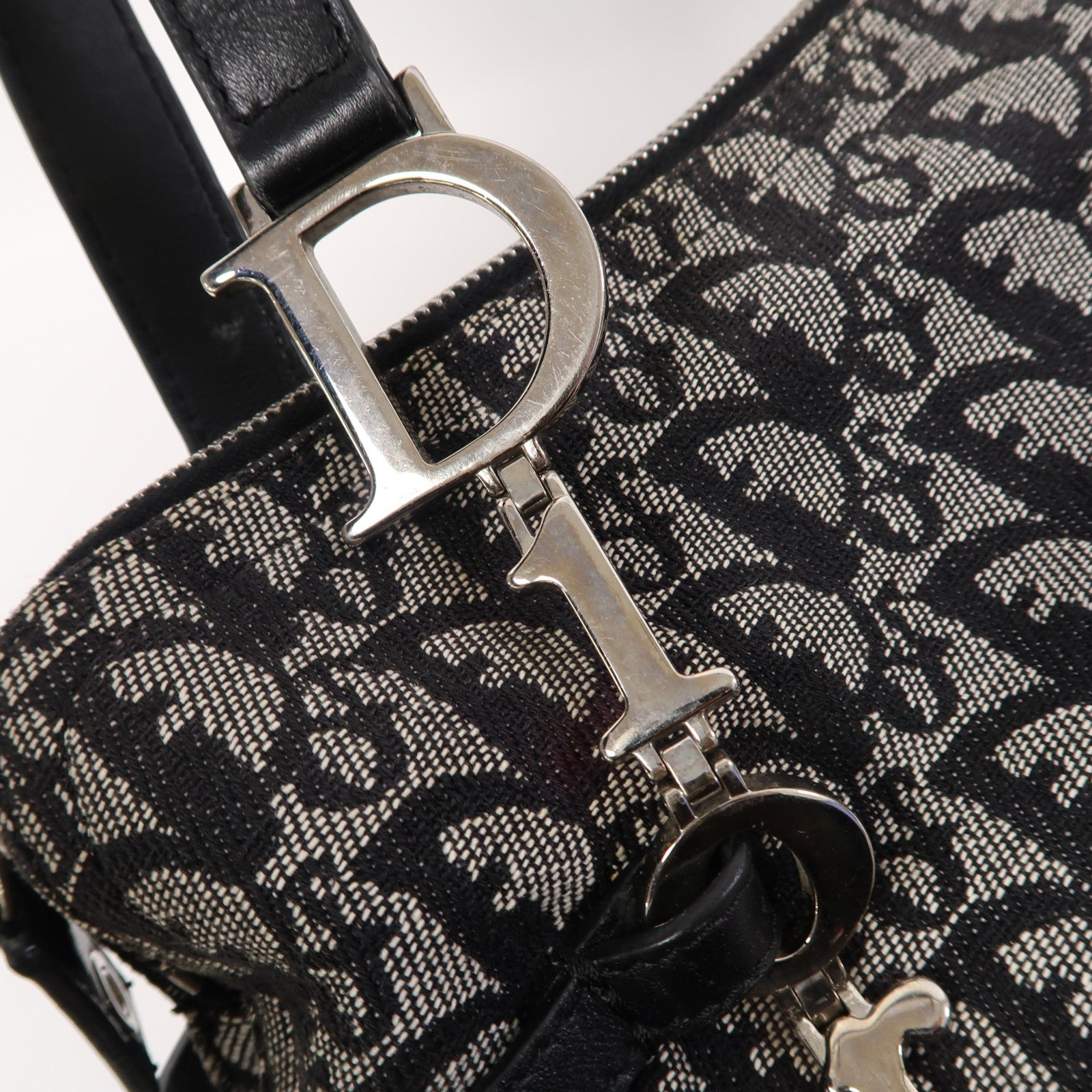 Dior 帆布Logo Charm Boston銀扣肩背袋黑色