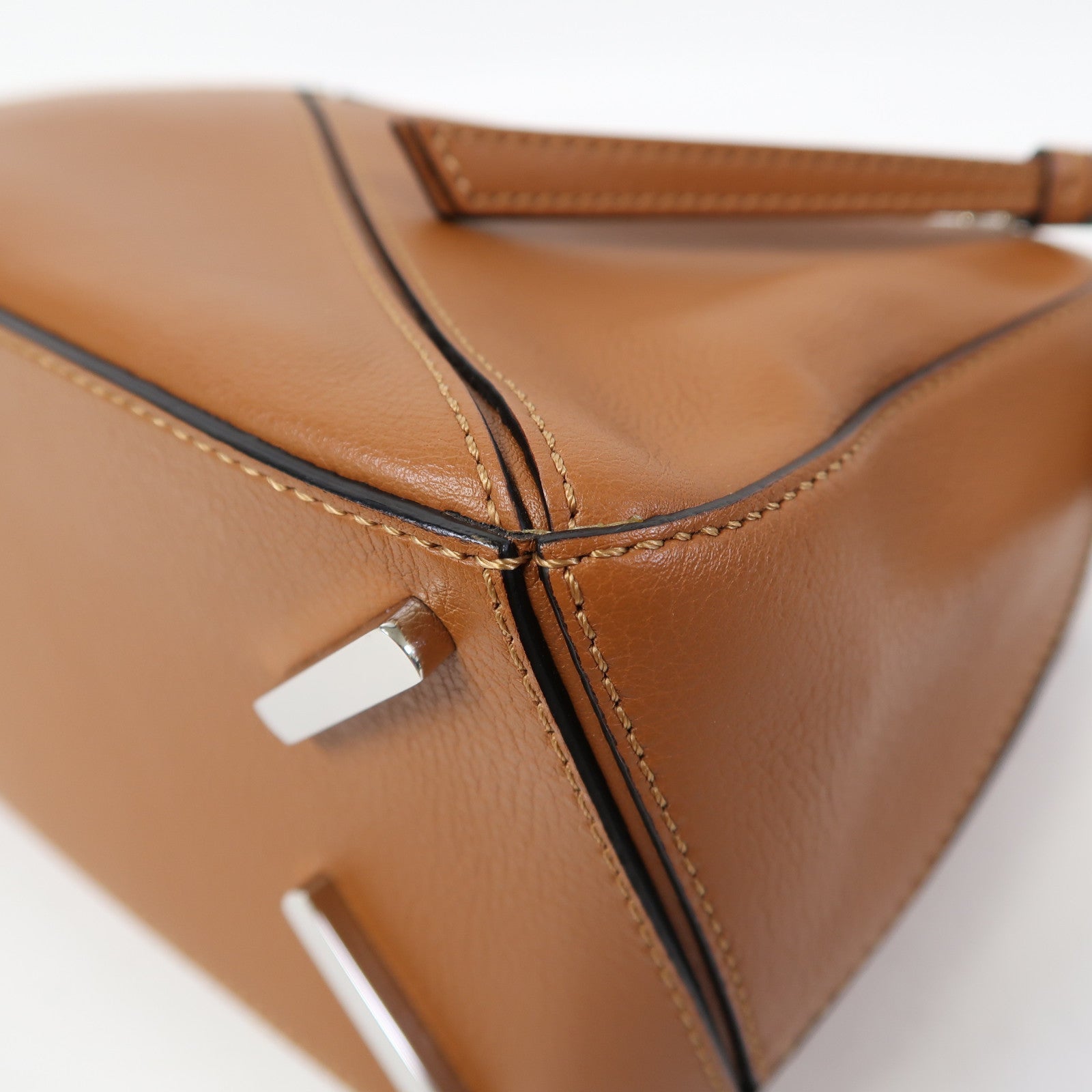 LOEWE 牛皮皮革Puzzle Bag銀扣手挽肩背兩用袋啡色