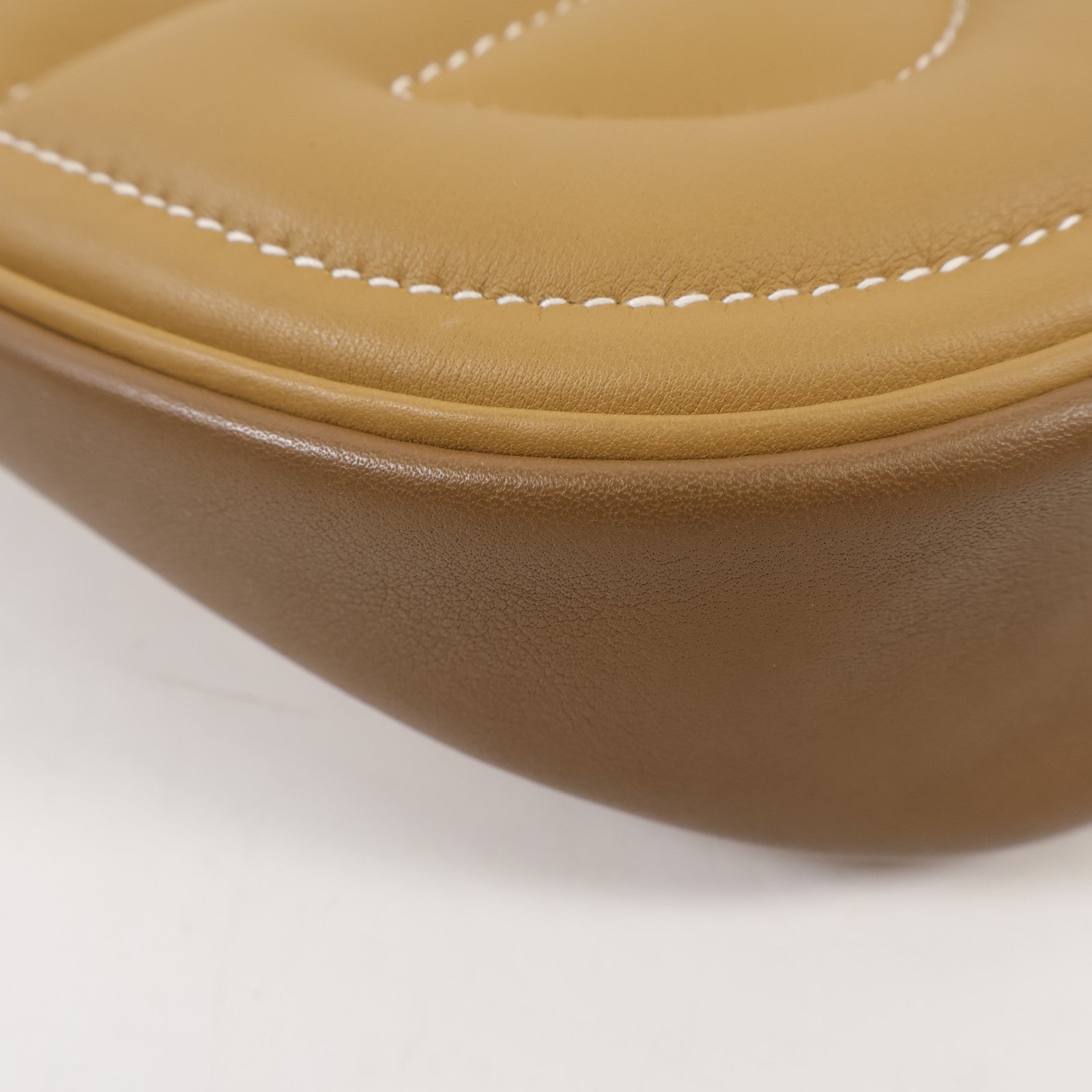 HERMES Swift皮革In the loop銀扣肩背袋Biscuit