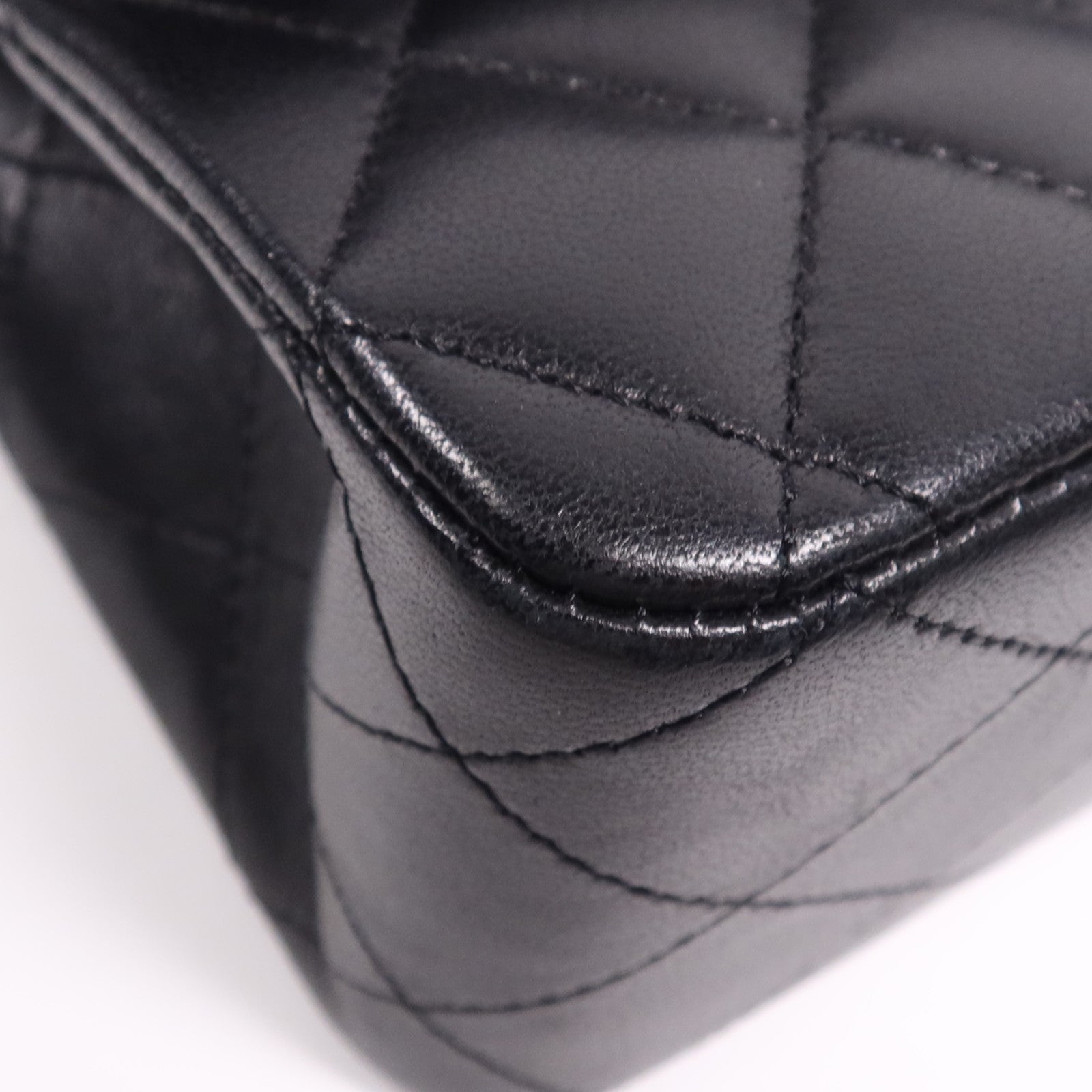 CHANEL 羊皮皮革Classic 25銀扣鏈帶肩背袋