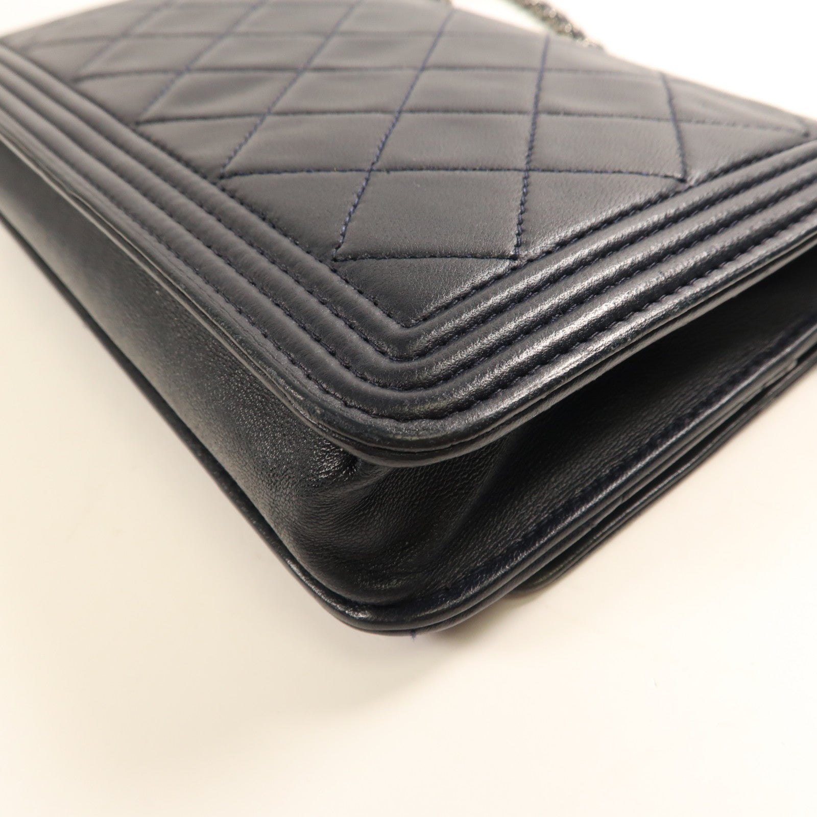 CHANEL 羊皮皮革Boy WOC Wallet On Chain鏈帶肩背袋